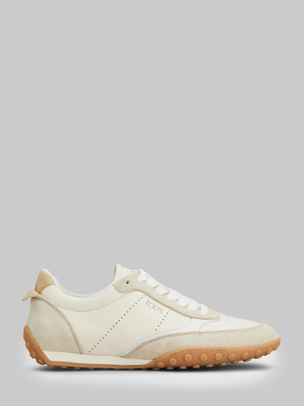Sneakers in smooth leather and suede