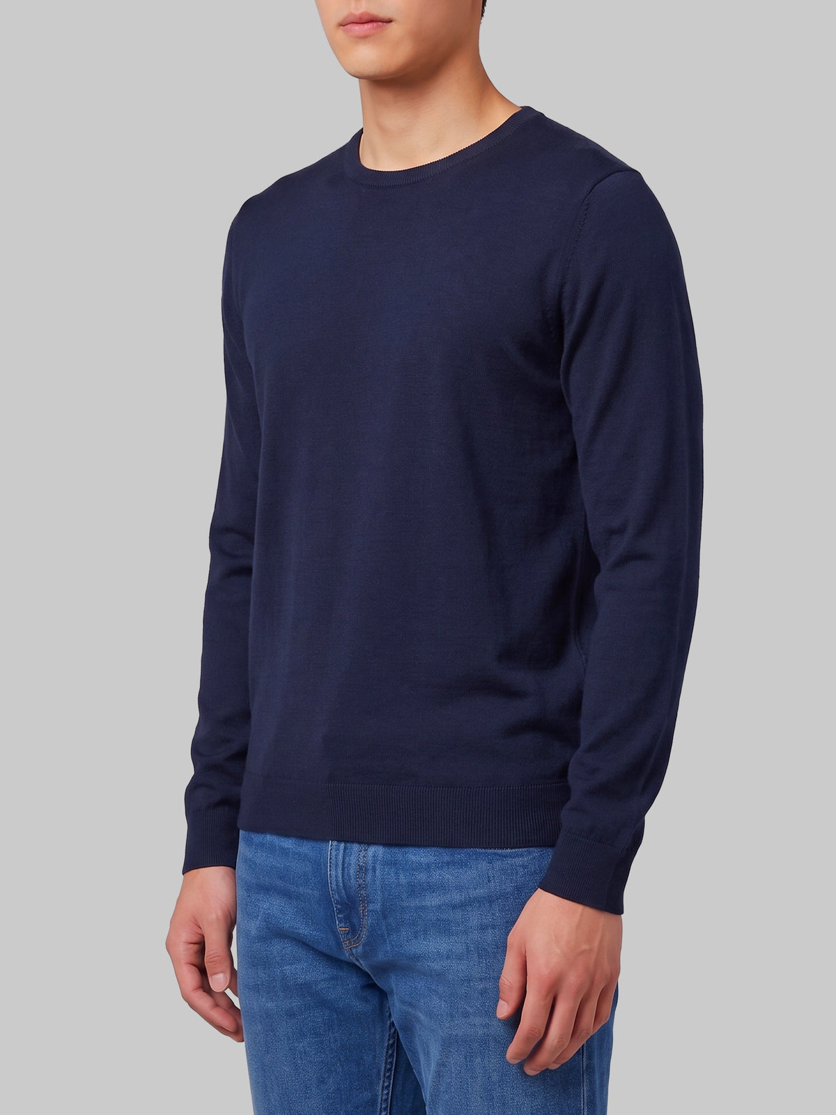 Lundy crew neck jumper in midnight