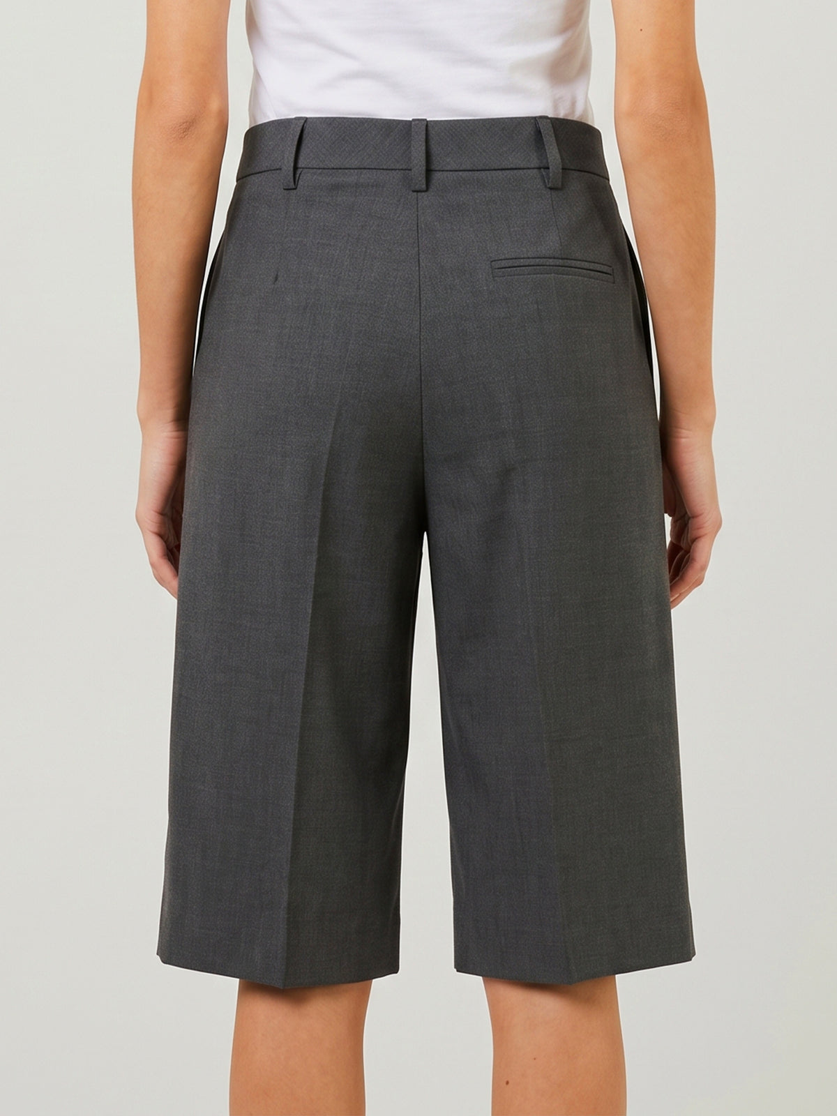 Anthracite stretch canvas bermuda shorts