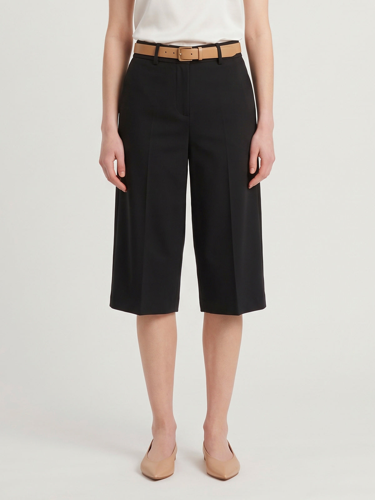Black stretch canvas bermuda shorts