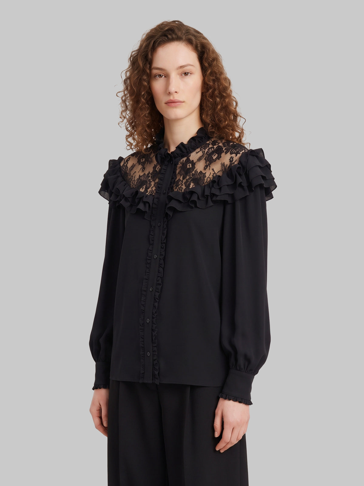 High-neck ruffled blouse in crêpe de chine and lace
