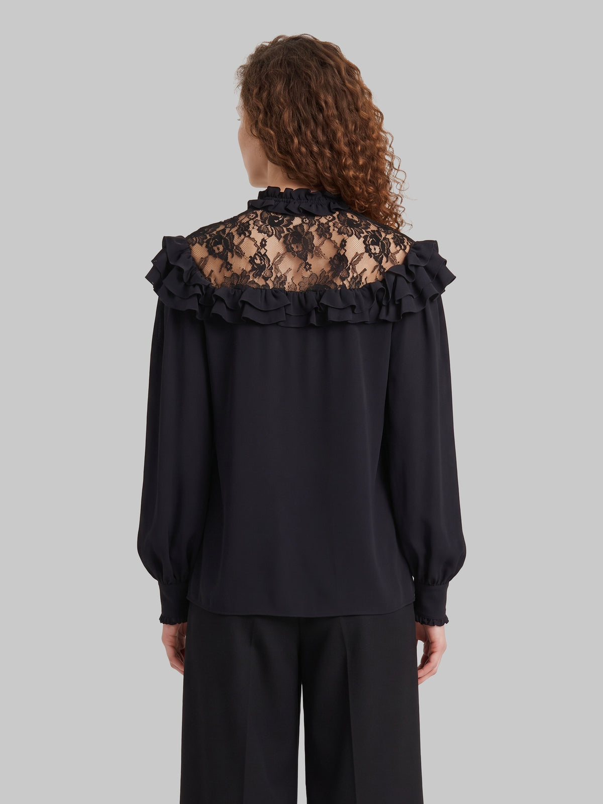 High-neck ruffled blouse in crêpe de chine and lace