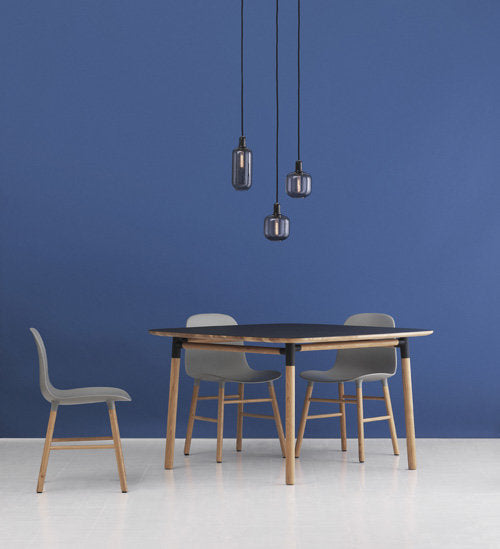 Normann Copenhagen-OUTLET-SALE-Form Stuhl mit Metallgestell-ARCHIVIST