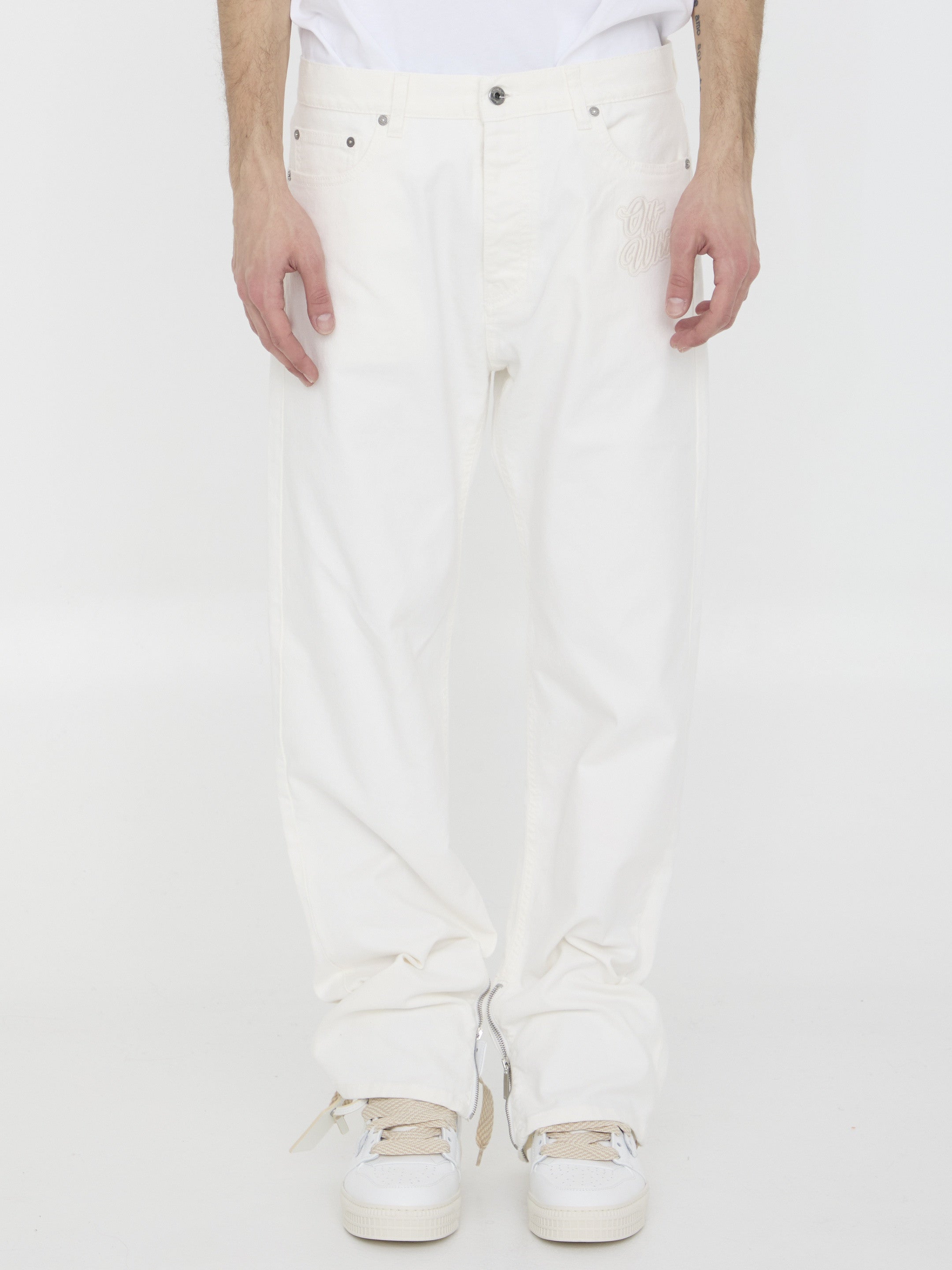 OFF-WHITE-OUTLET-SALE-90s-Logo-jeans-Jeans-30-WHITE-ARCHIVE-COLLECTION.jpg