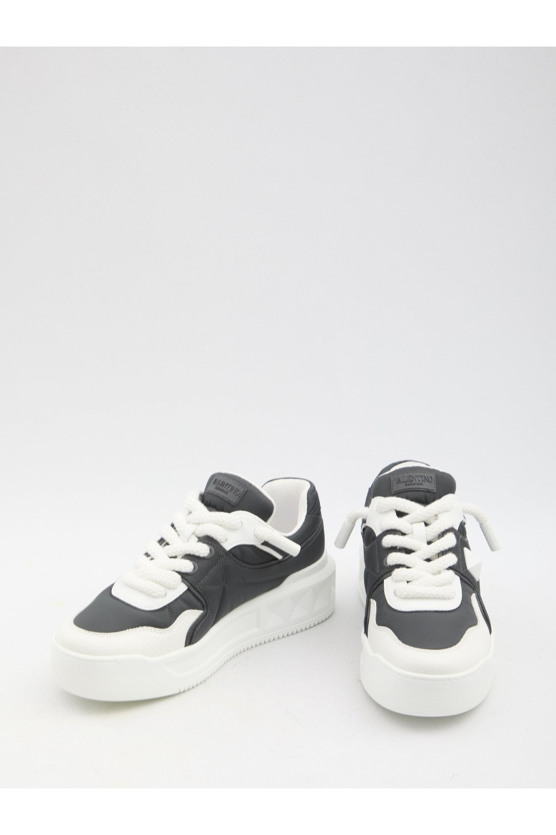 VALENTINO GARAVANI-OUTLET-SALE-One Stud XL Low-Top sneakers-ARCHIVIST