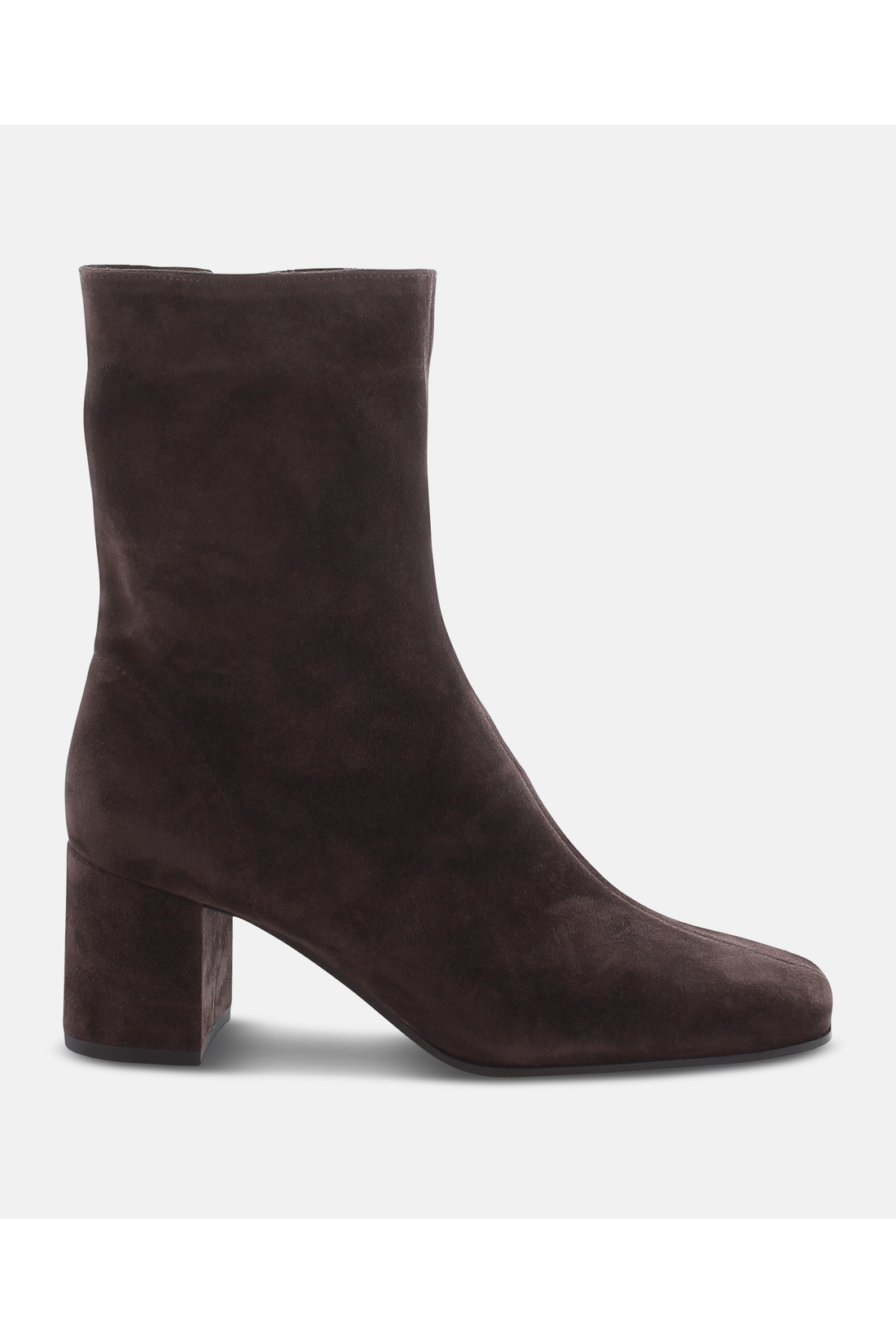 NERA-Kennel & Schmenger-OUTLET-ARCHIVIST-ARCHIVE-SALE