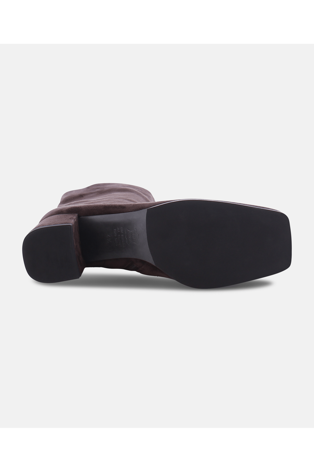 NERA-Kennel & Schmenger-OUTLET-ARCHIVIST-ARCHIVE-SALE