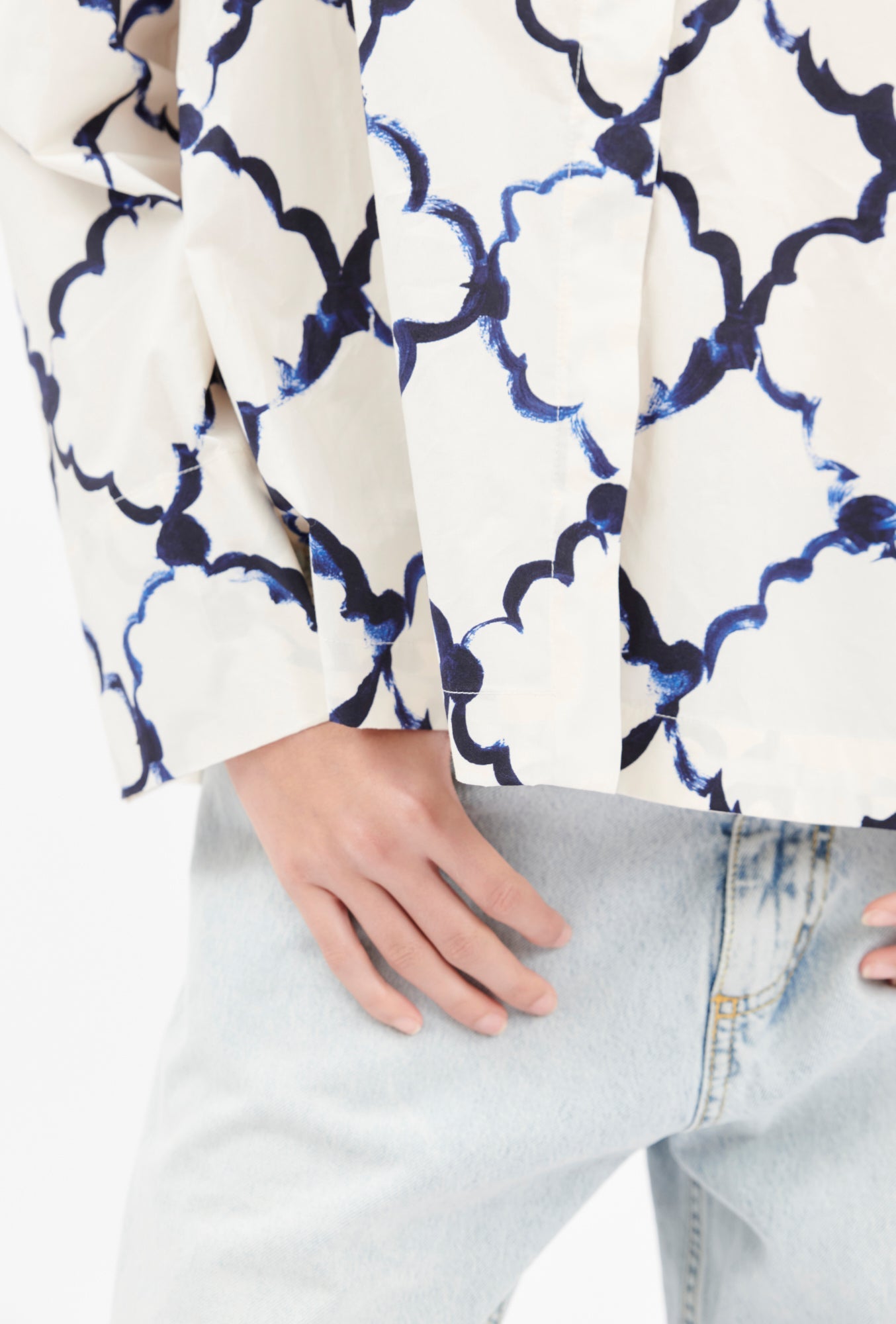 Odeeh-Painted Arabesque Pop Bluse, Pigment-Hemden & Blusen-Black-Deal-Outlet-by-ARCHIVIST