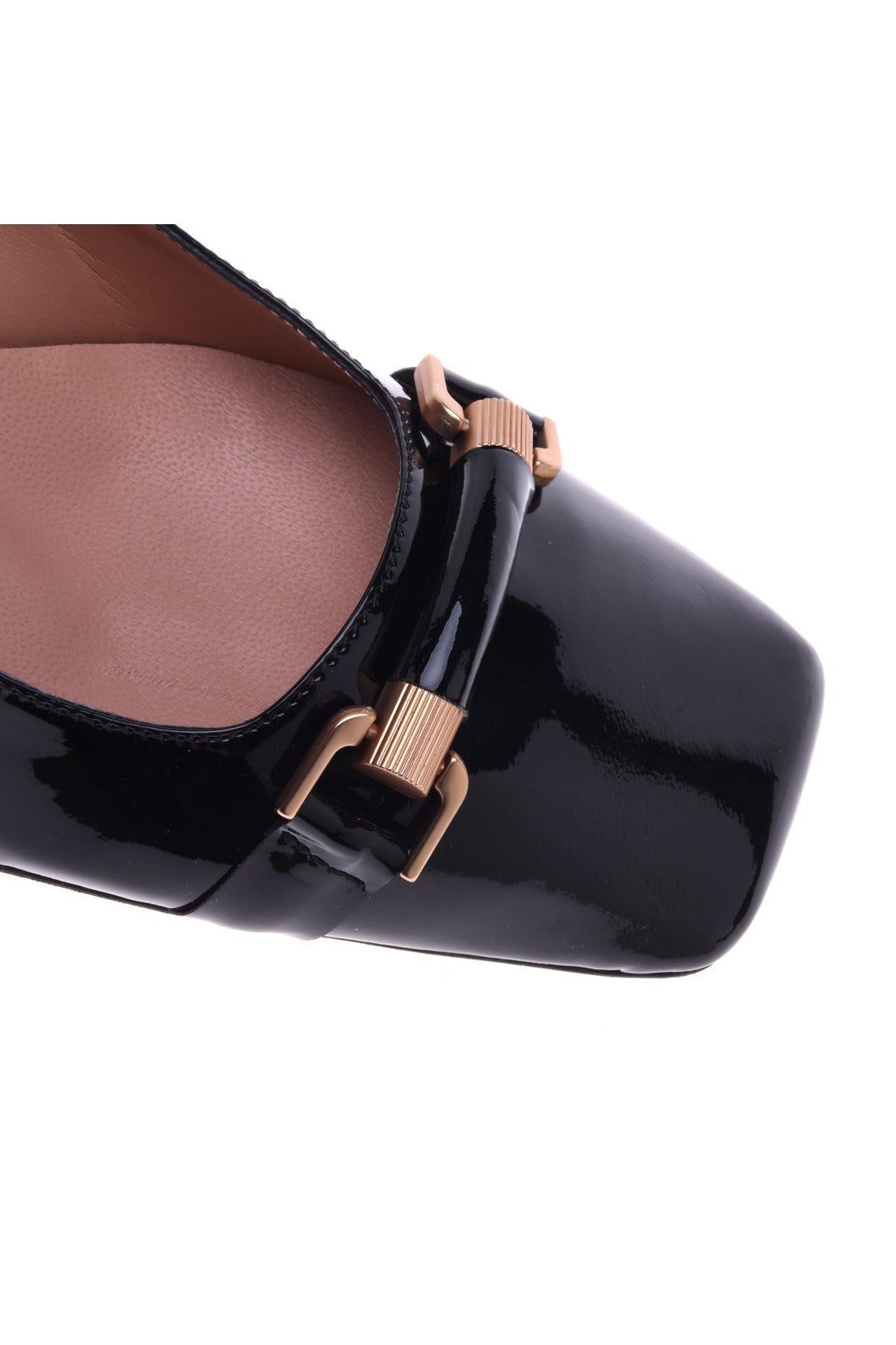 Patent slingbacks in black