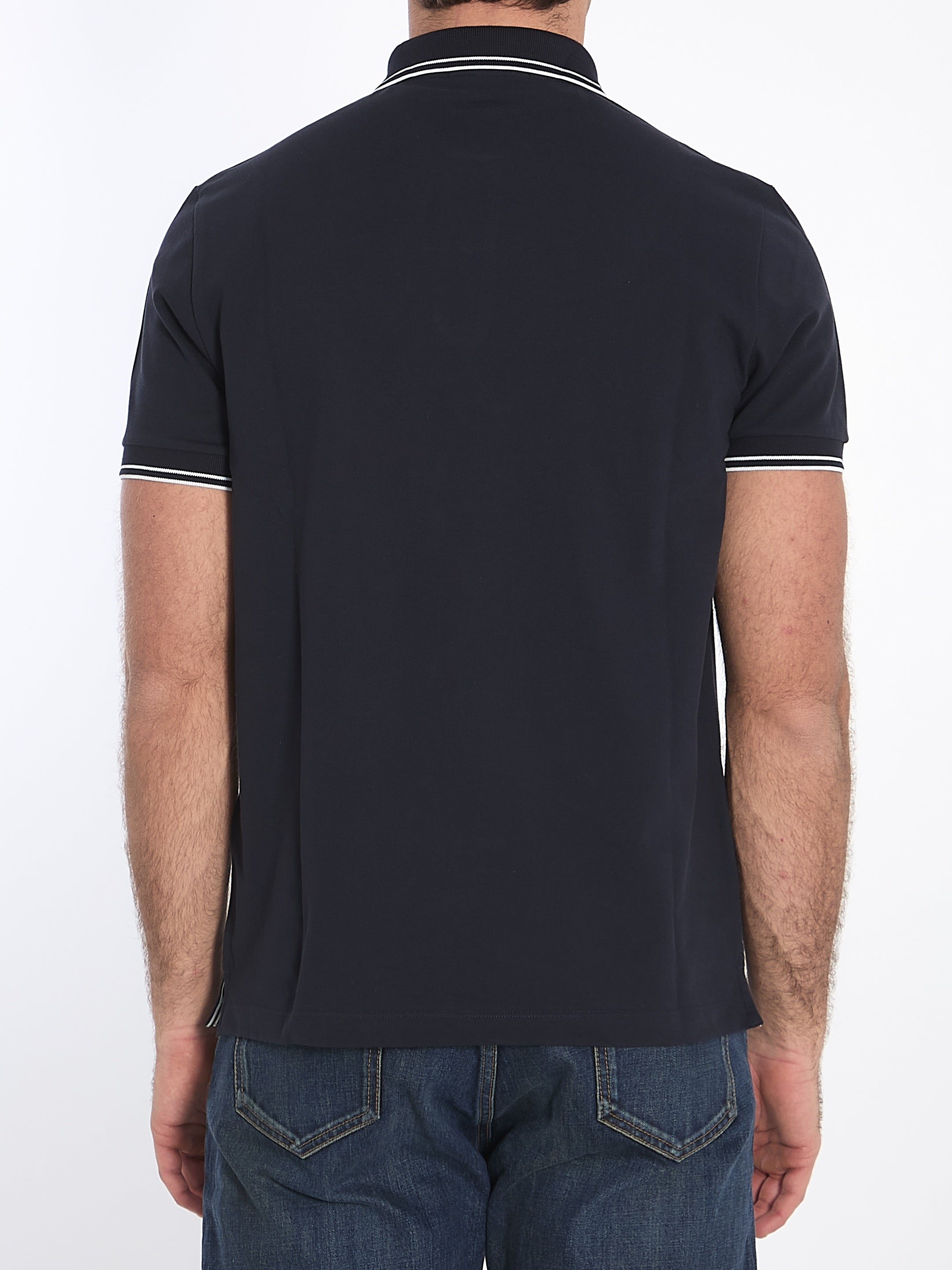 Polo-shirt-in-pique-cotton-Stone-island-designer-outlet-archivist-4_a86f8ced-526f-4a13-b6e8-87006ce78378.jpg