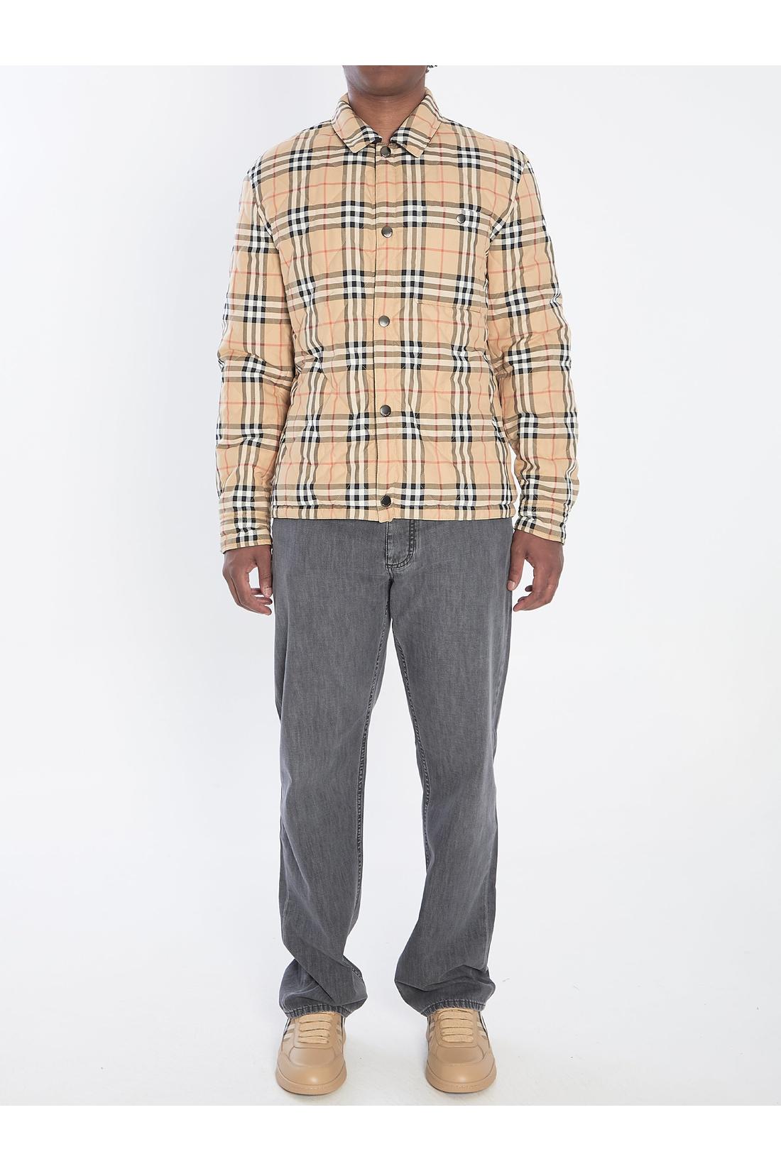 Burberry OUTLET Reversible overshirt in quilted nylon im SALE