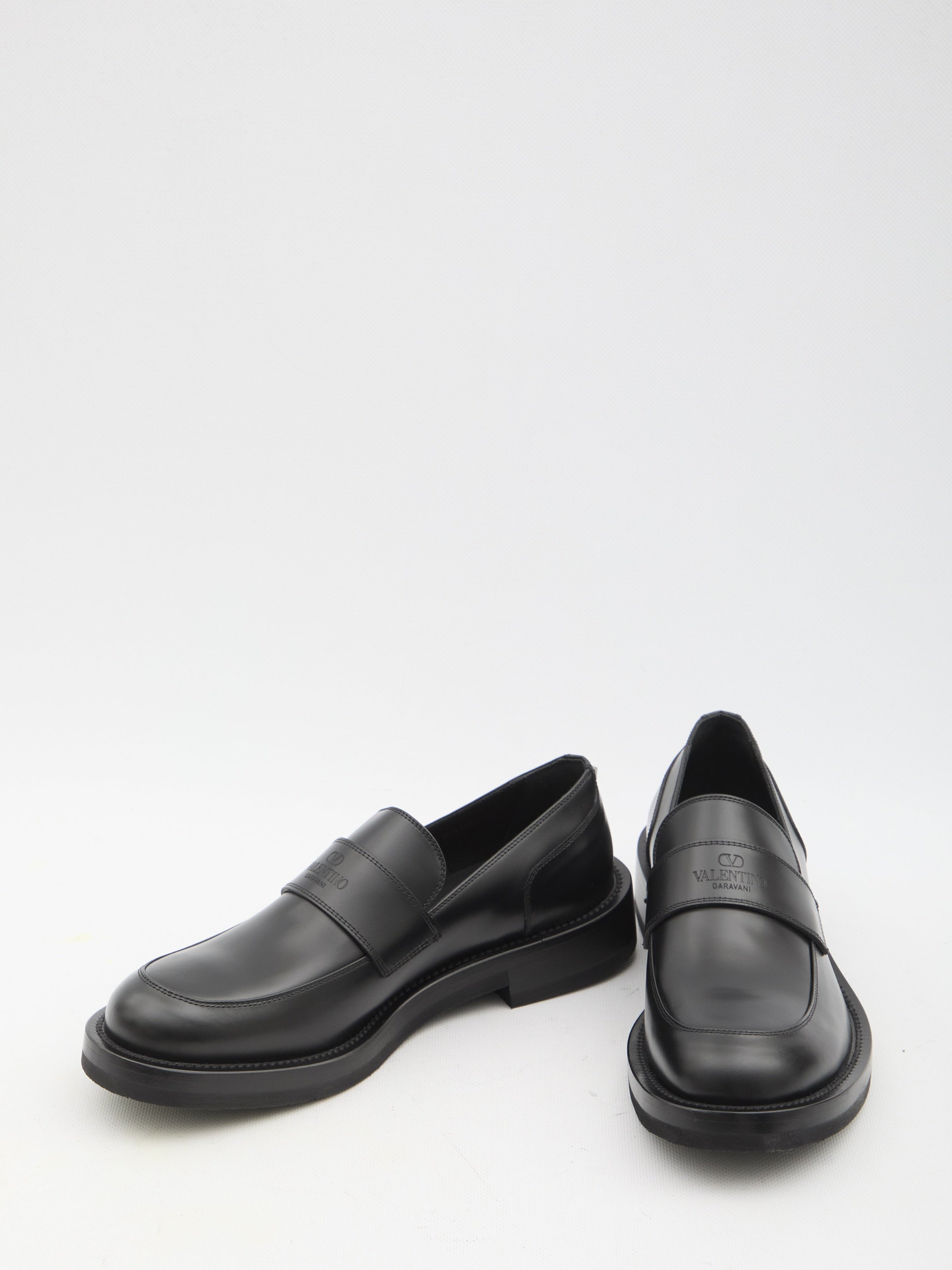 VALENTINO GARAVANI-OUTLET-SALE-Rockstud Essential loafers-ARCHIVIST