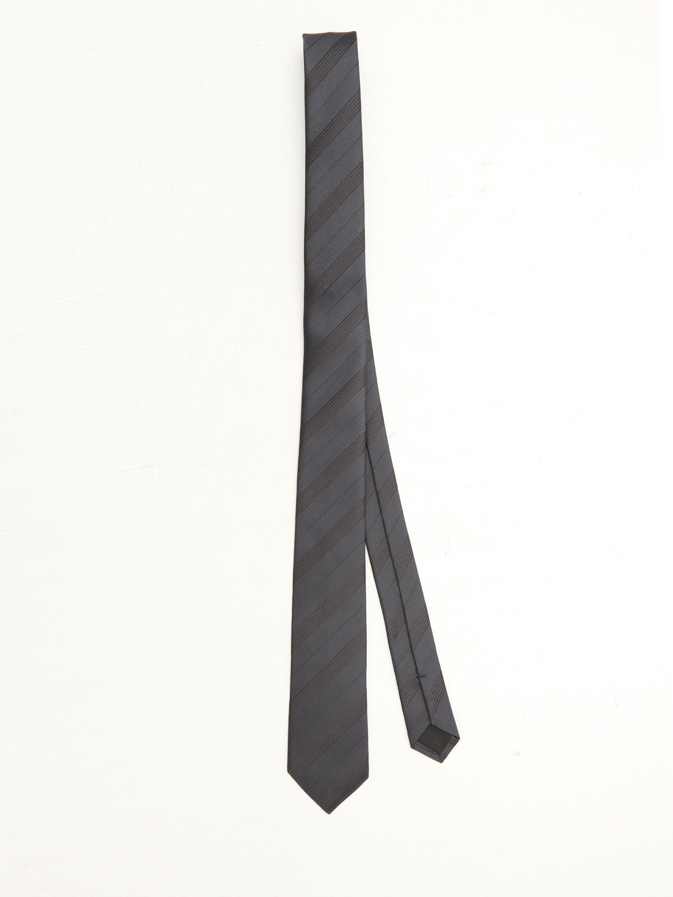 Striped tie in silk