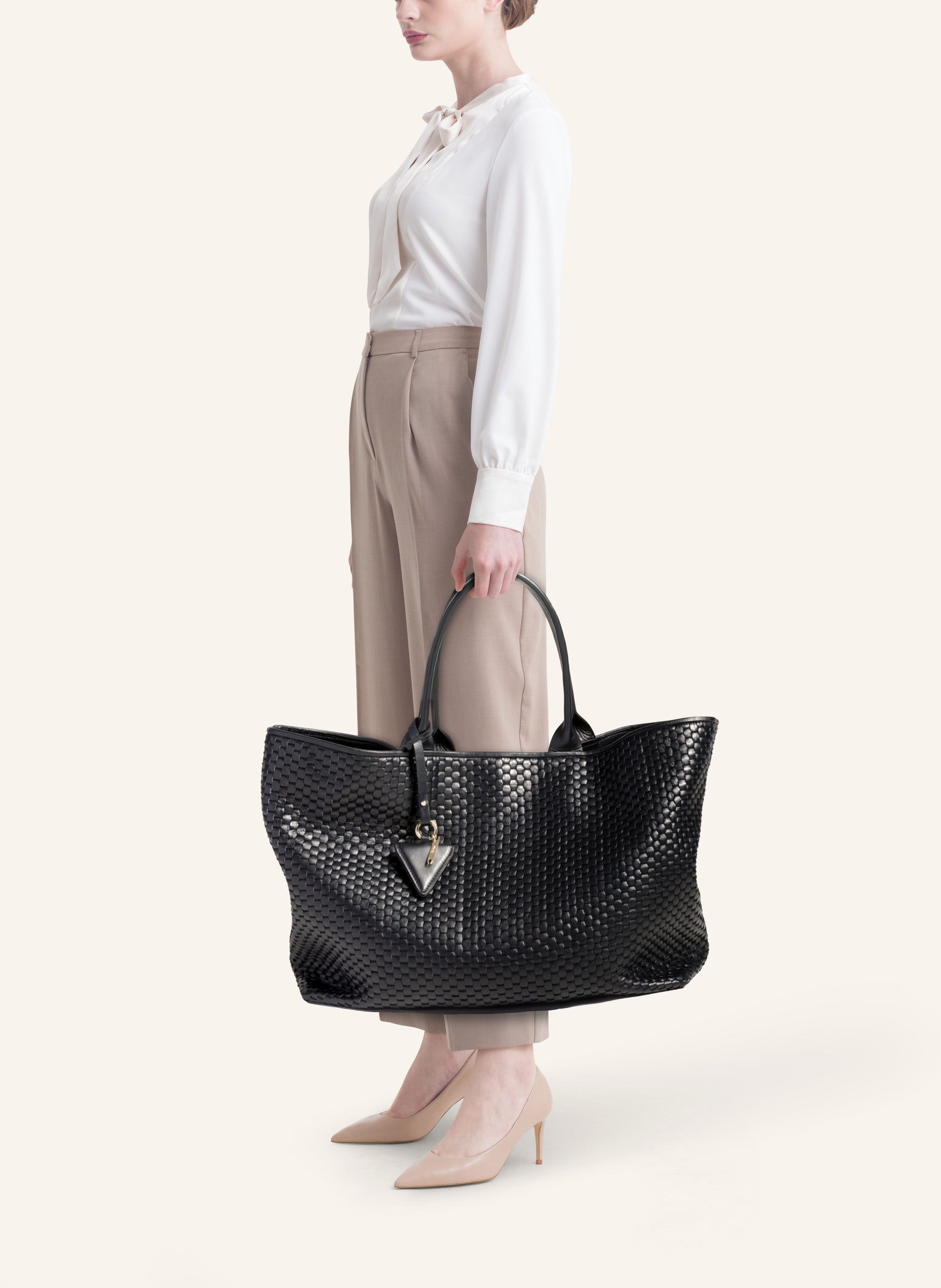 '60' Large Tote Bag Black