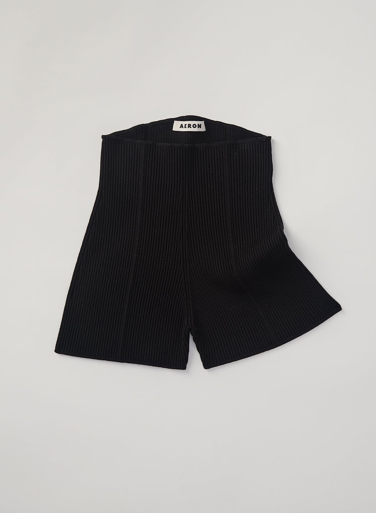 AERON BISOU Ribbed-knit shorts – black