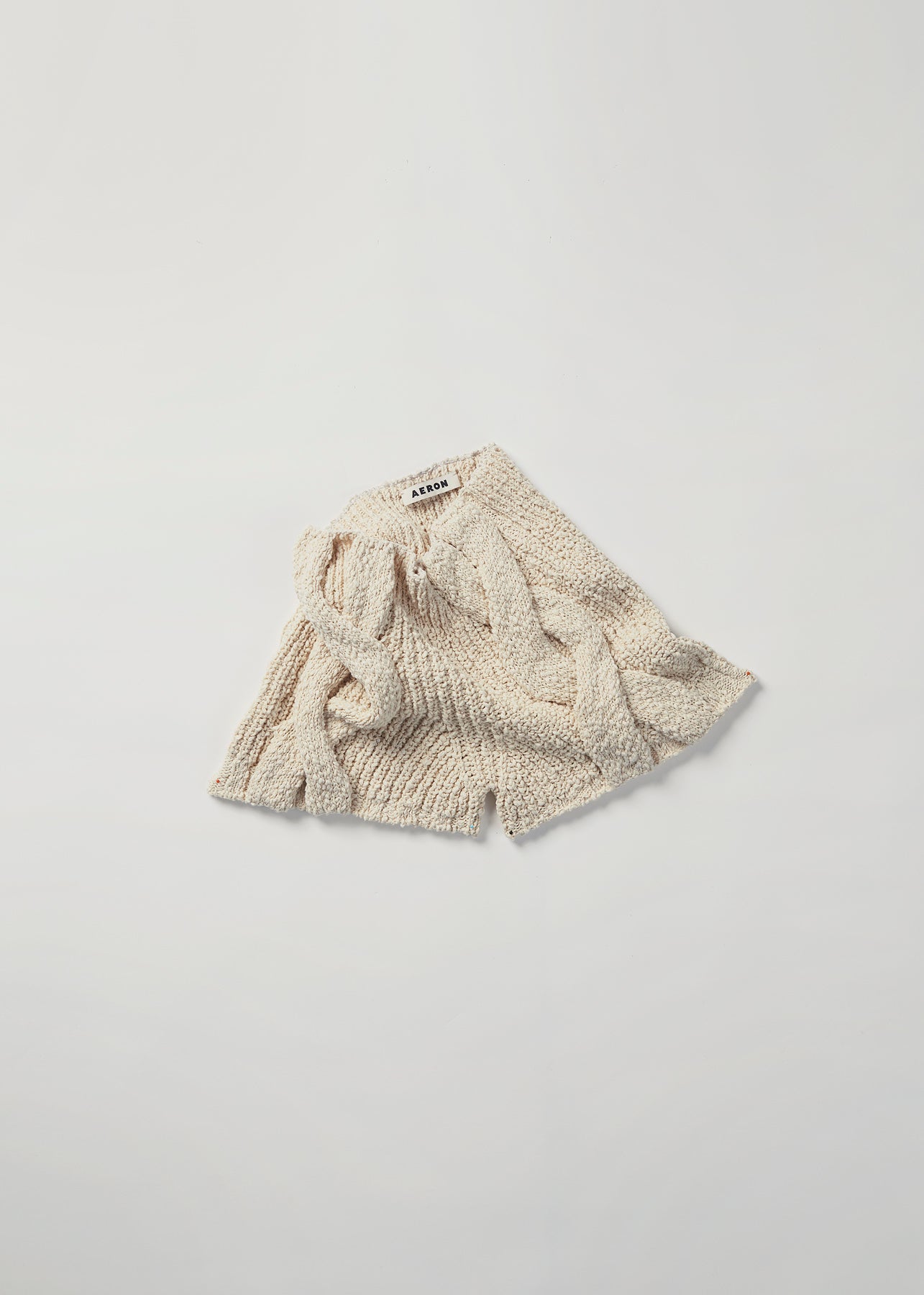 AERON RAIN Rustic knit shorts – cream