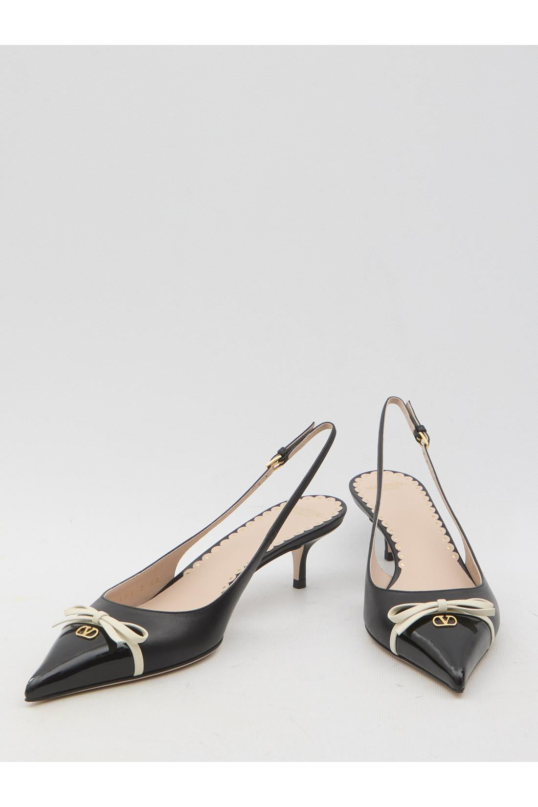 Valentino Garavani OUTLET Slingback pumps with VLogo Signature