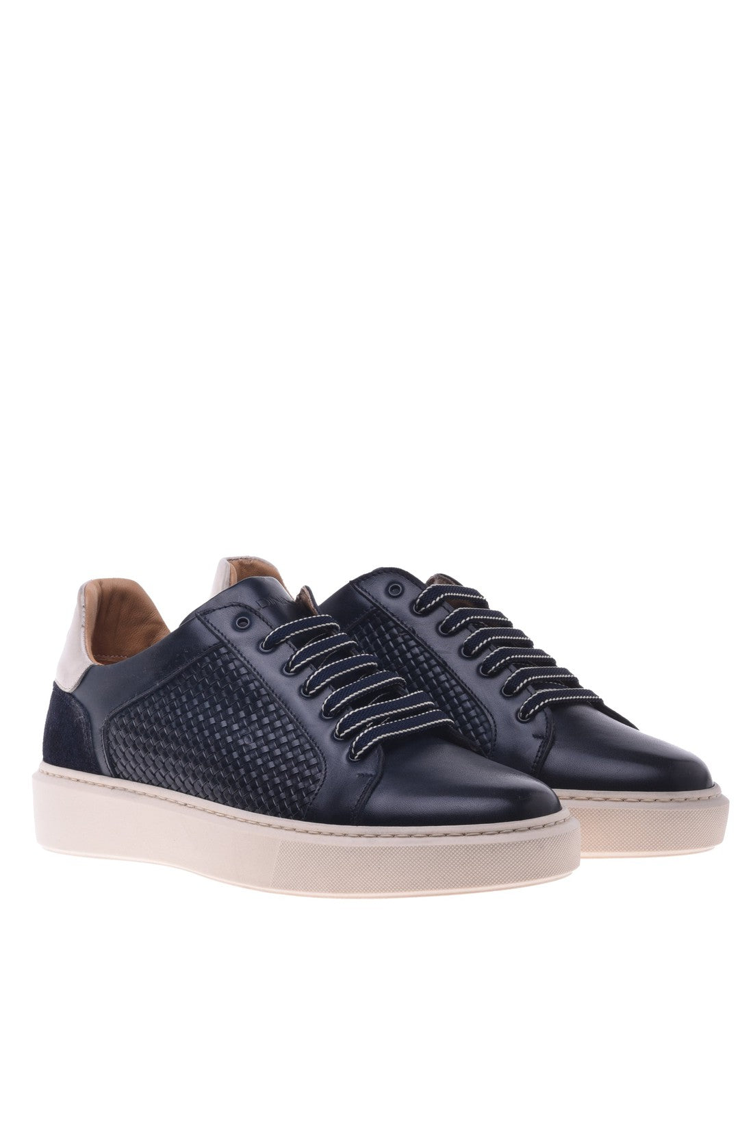 Sneaker in blue woven leather