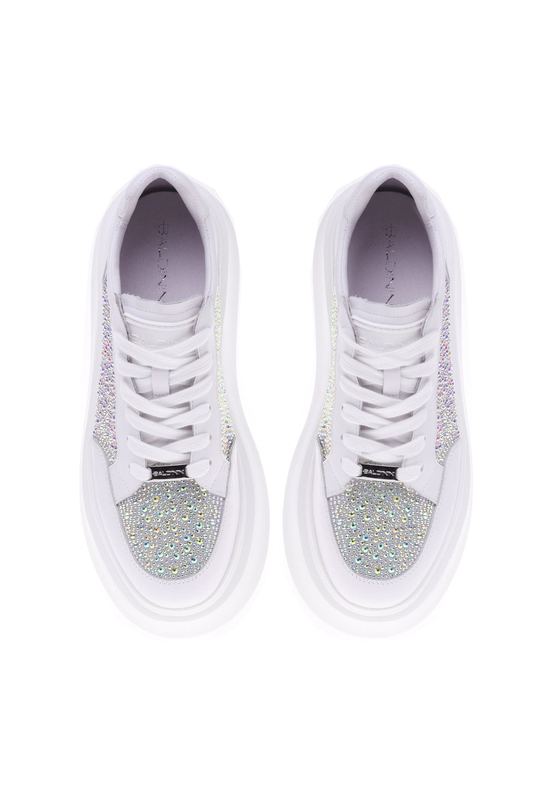 Sneaker in white calfskin with rhinestones