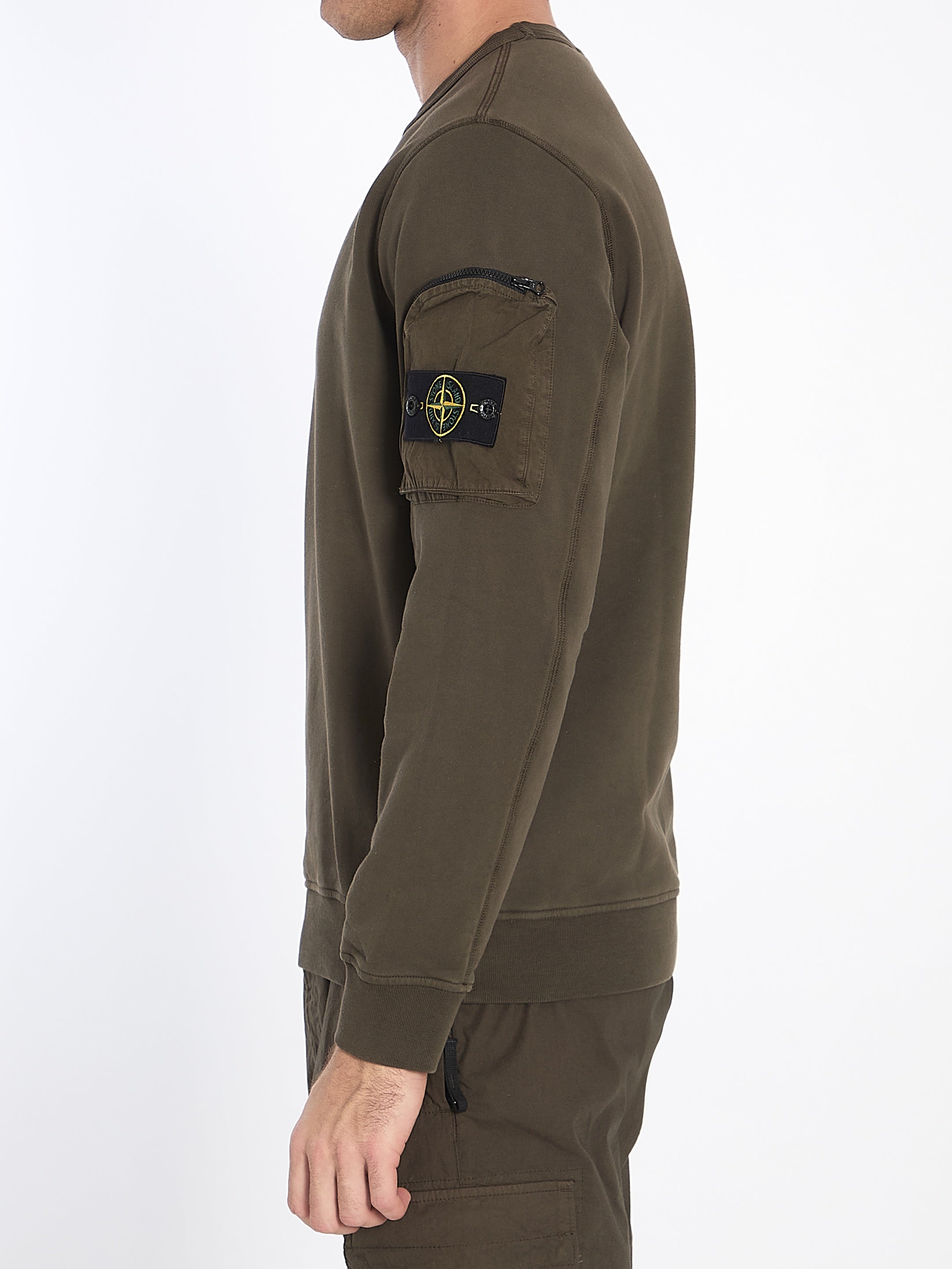 Sweatshirt-with-pocket-Stone-island-designer-outlet-archivist-3_7643ff9d-979f-4684-be0b-b216efee7ae9.jpg