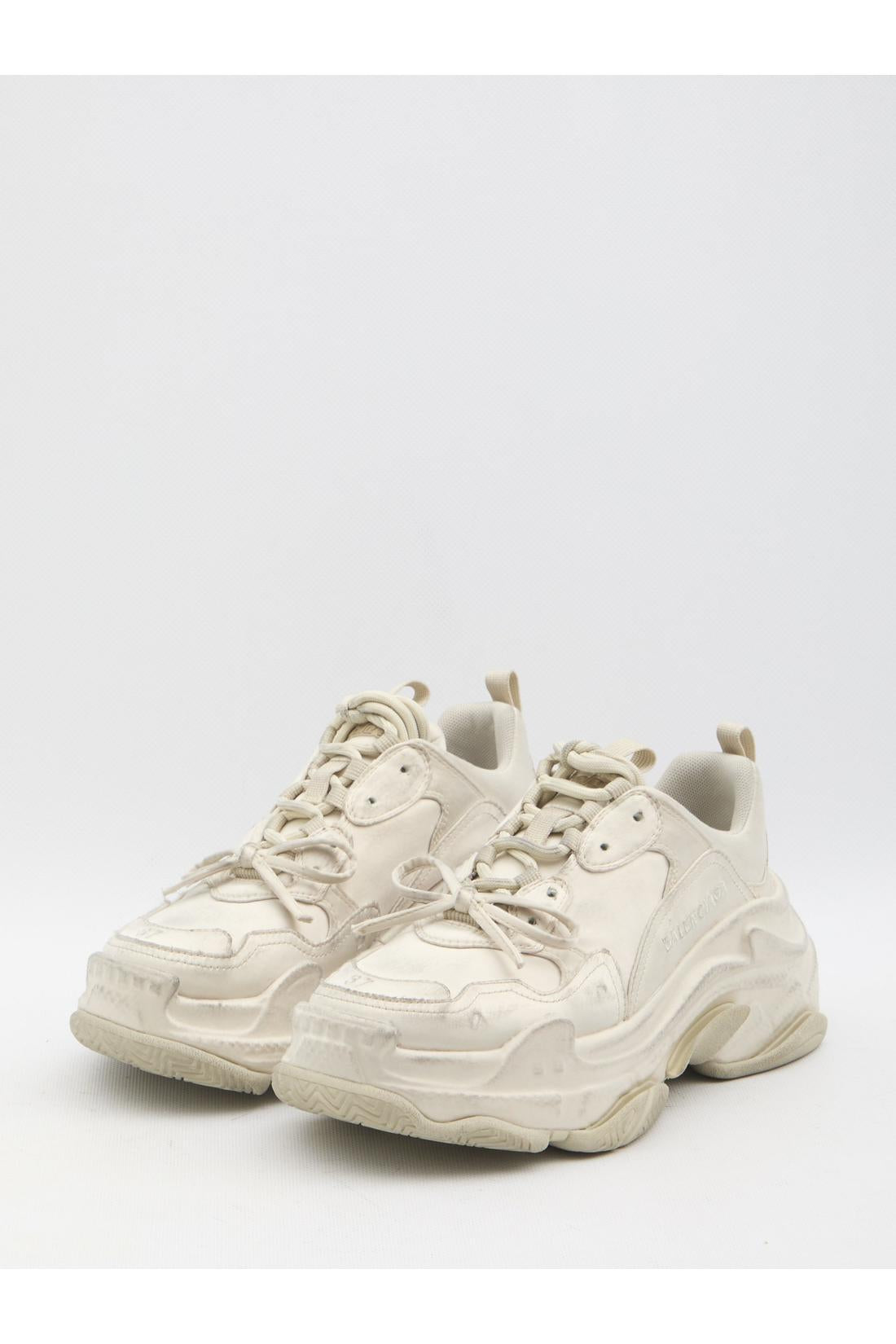 Balenciaga OUTLET Triple S sneakers im SALE ARCHIVIST