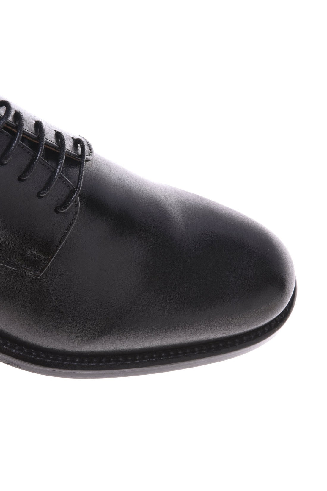 Derby shoes in black leather