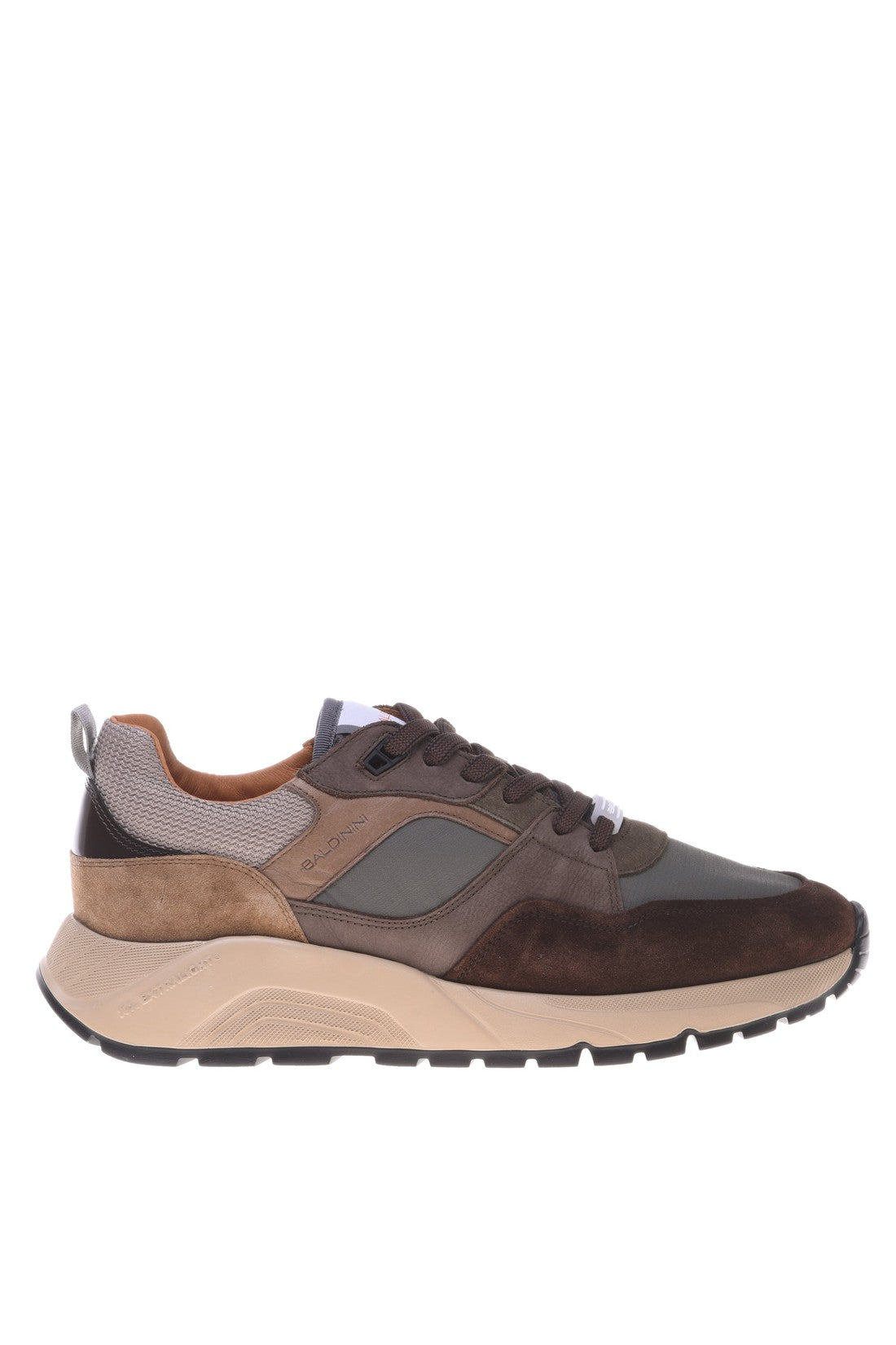 Trainer in brown fabric and suede