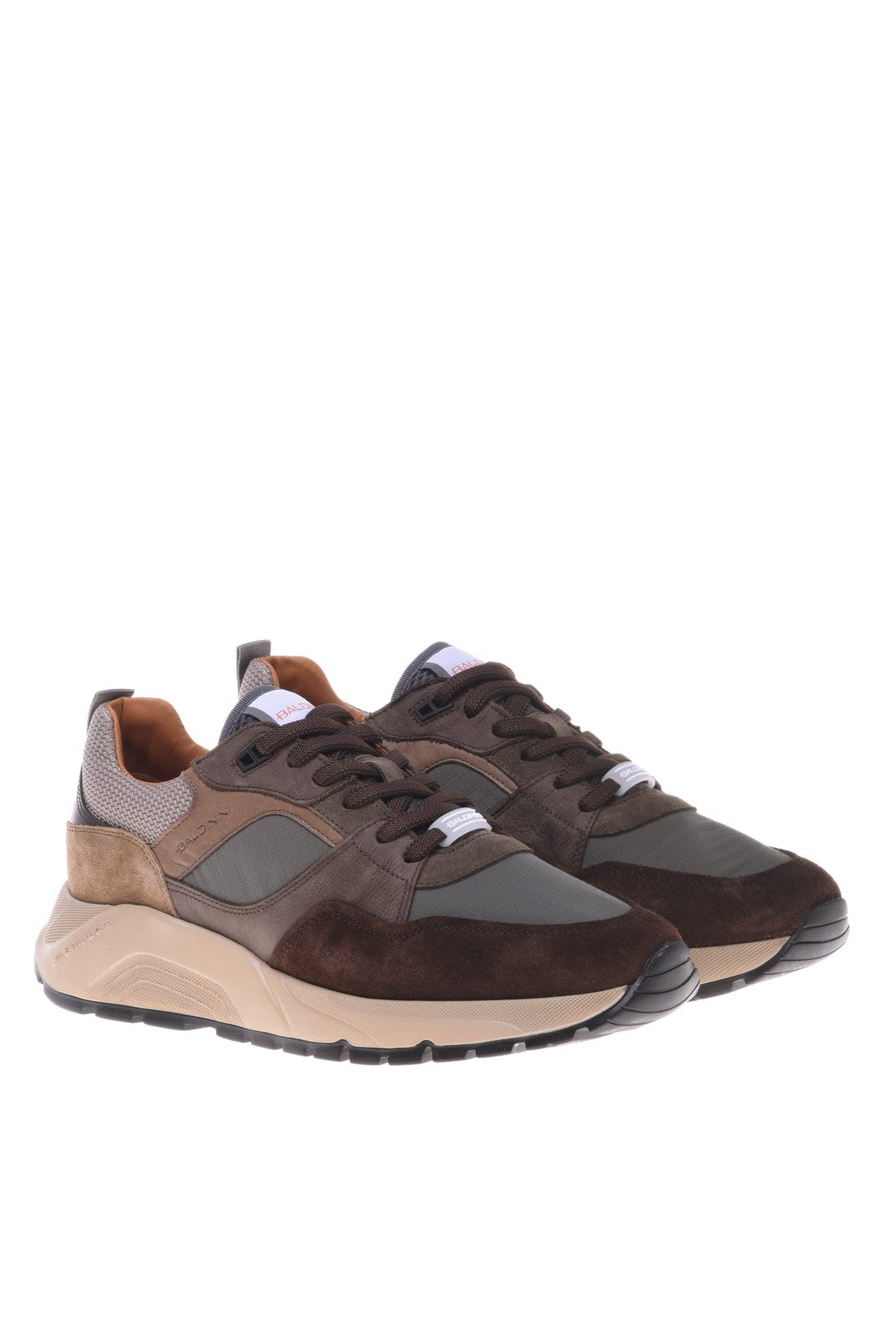 Trainer in brown fabric and suede