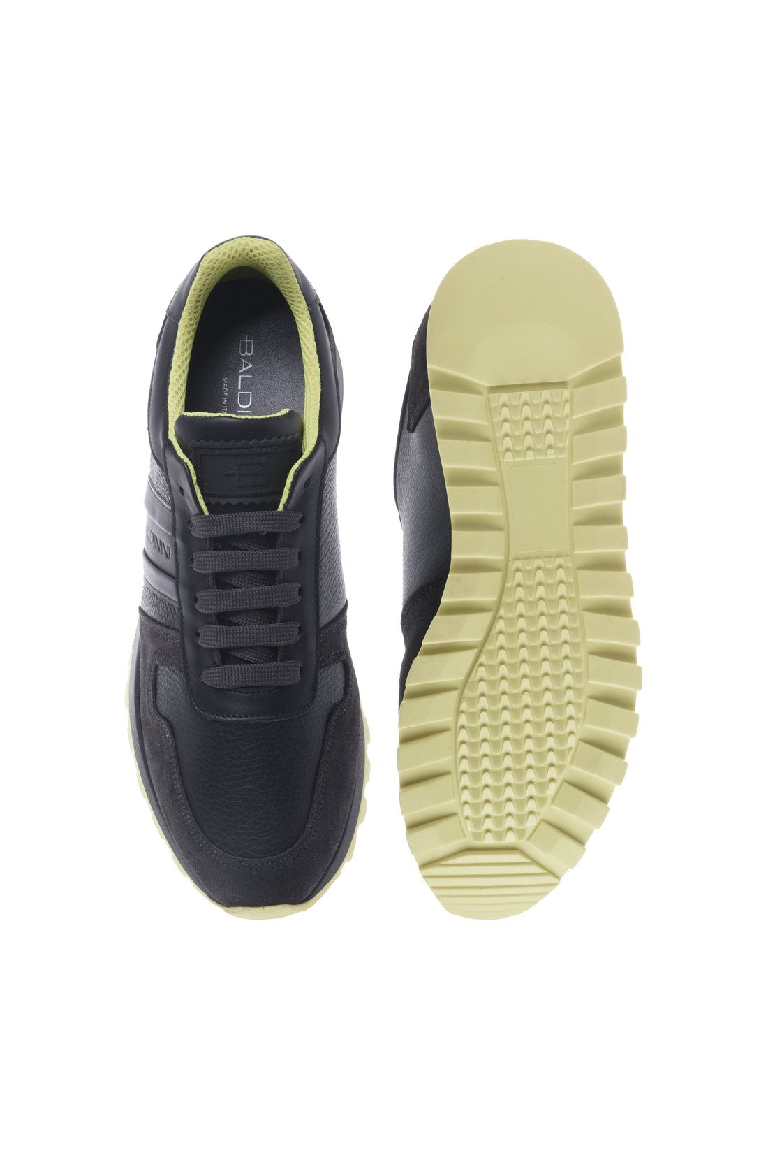 Trainer in black tumbled calfskin and suede