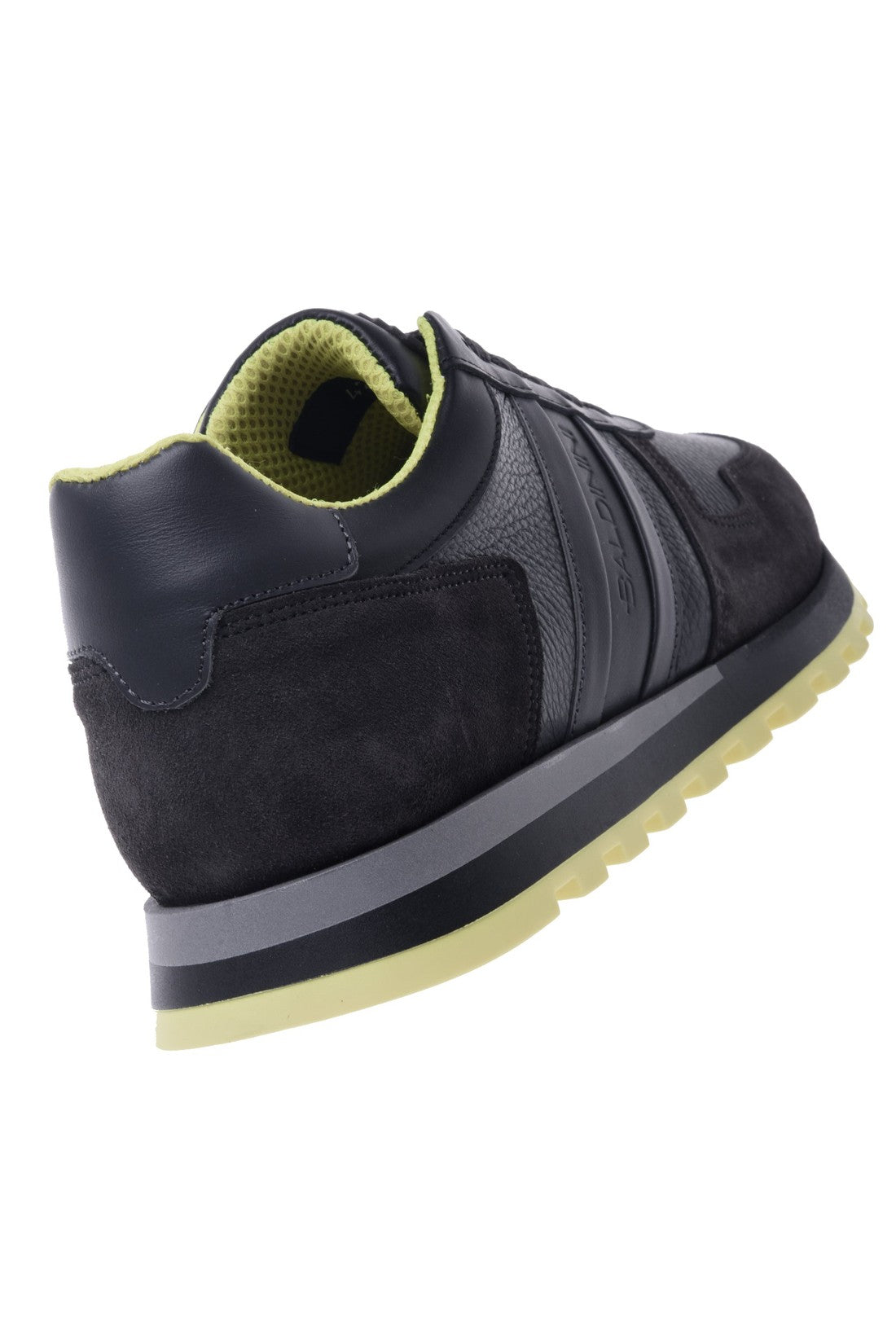 Trainer in black tumbled calfskin and suede