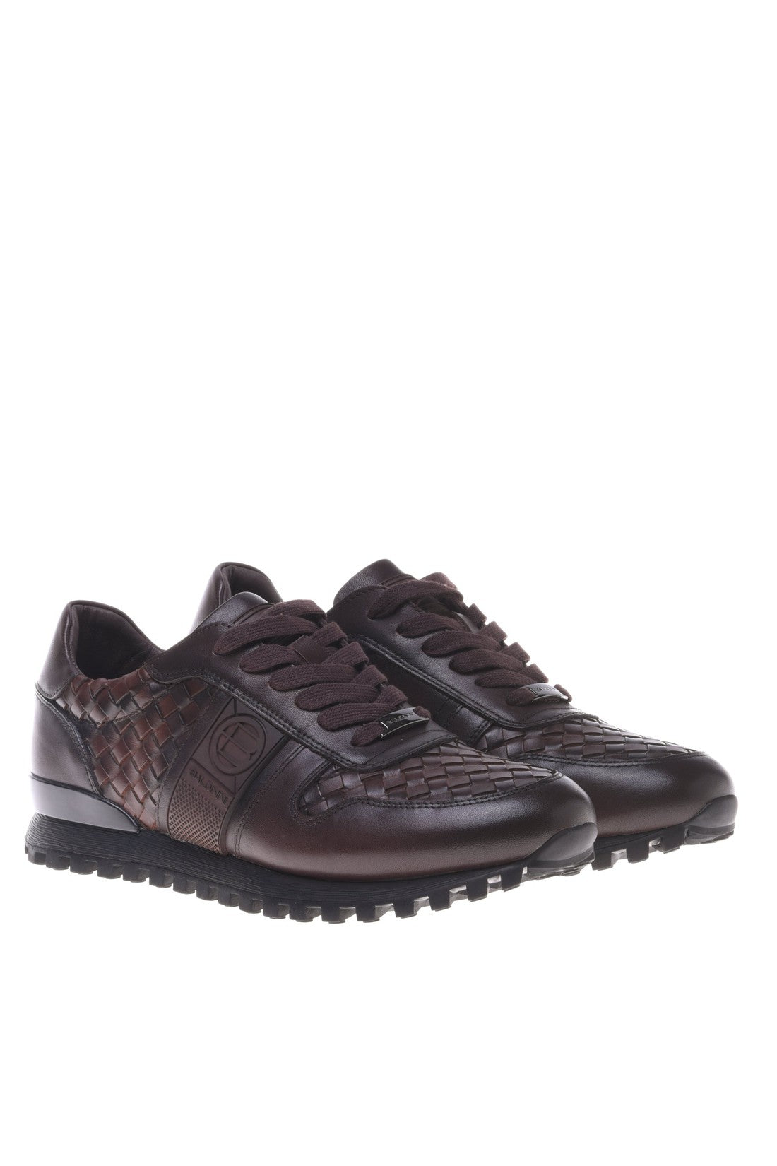 Trainer in dark brown woven leather