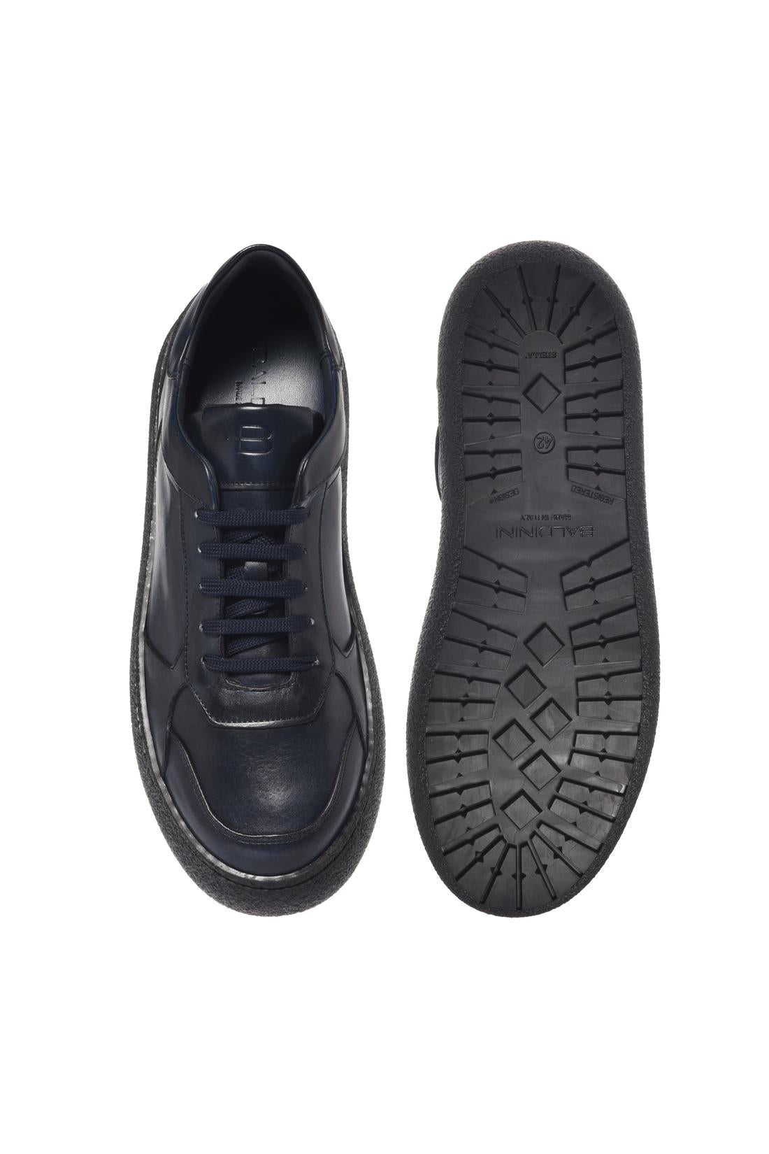 Baldinini-Blue délavé leather derbies-Flache Schuhe-Black-Deal-Outlet-by-ARCHIVIST
