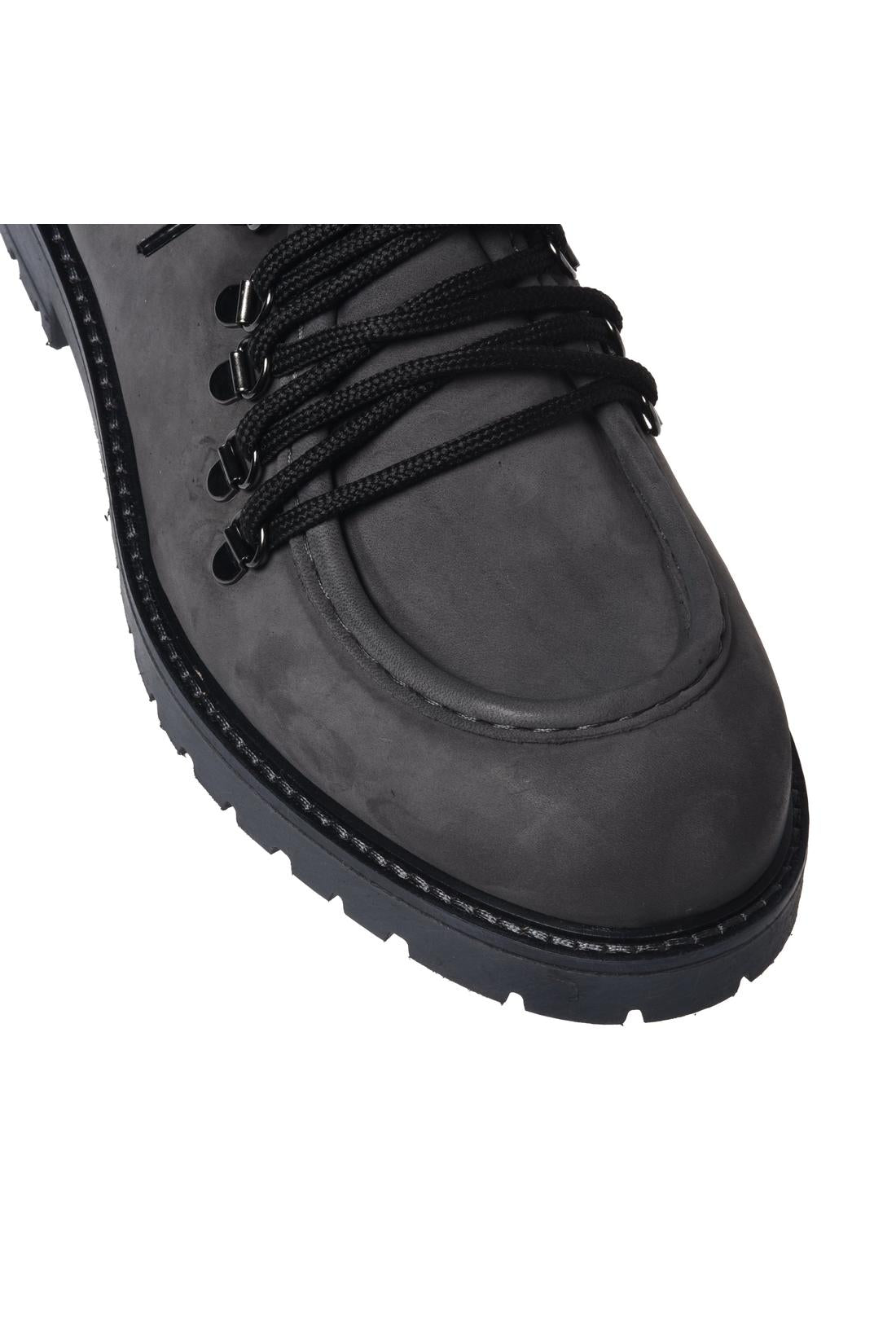 Derby shoe in grey nubuck