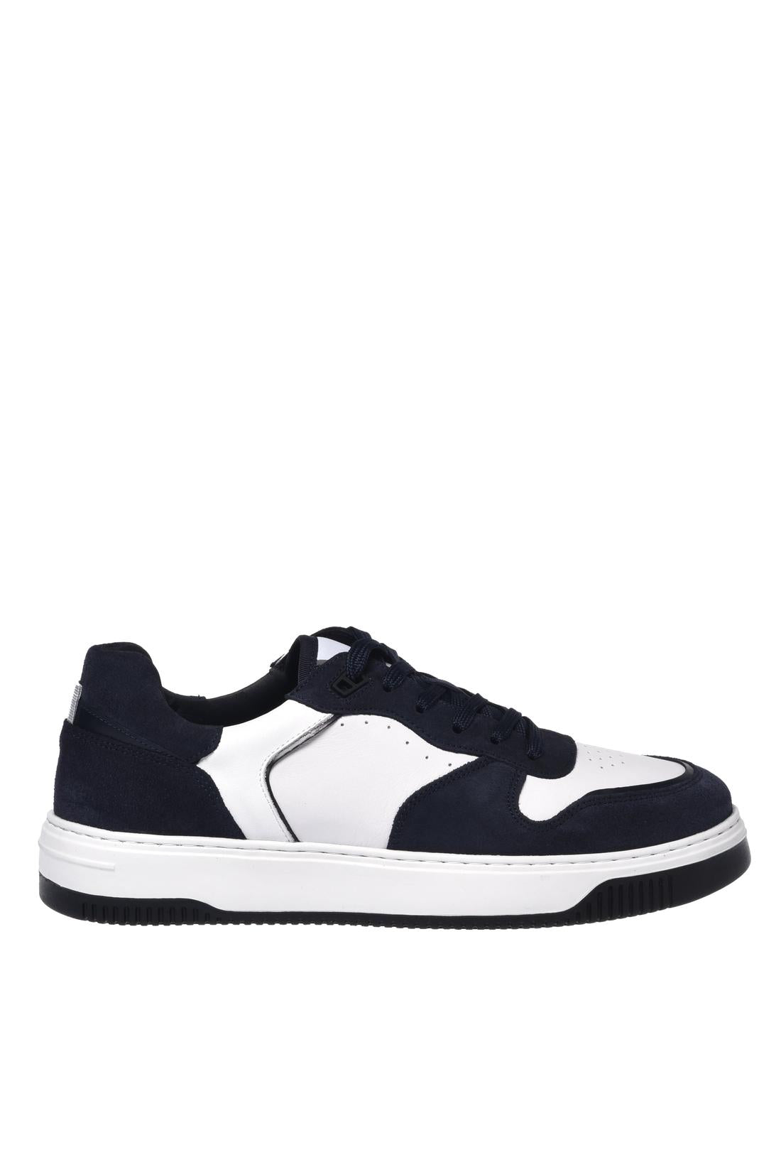 Sneaker in blue suede and white leather