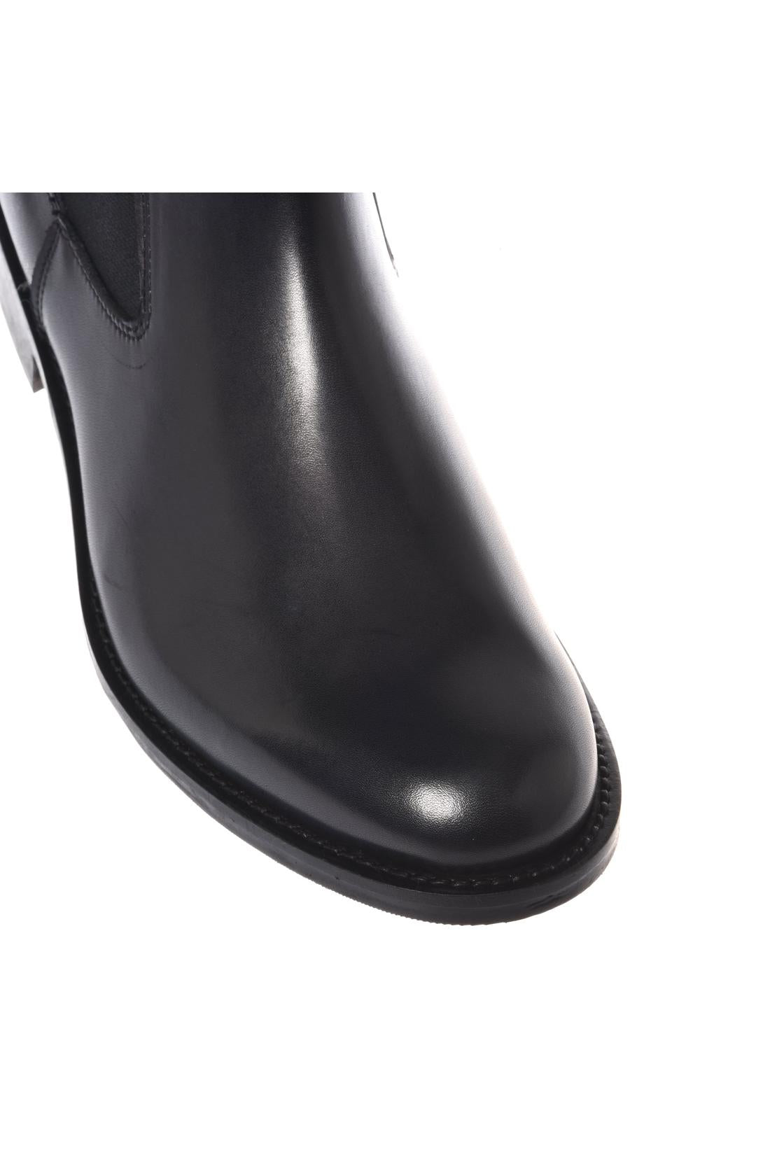 Baldinini-Ankle boots in black leather-Stiefel & Stiefeletten-Black-Deal-Outlet-by-ARCHIVIST