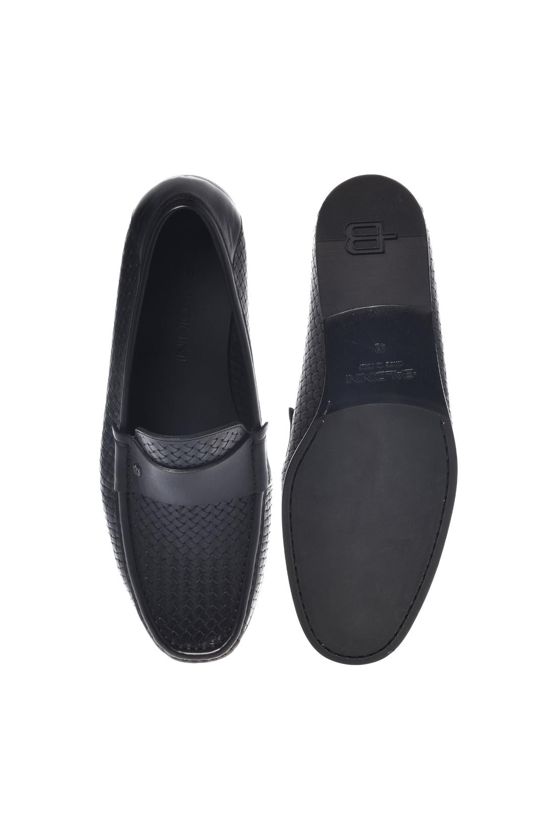 Black leather woven print loafer