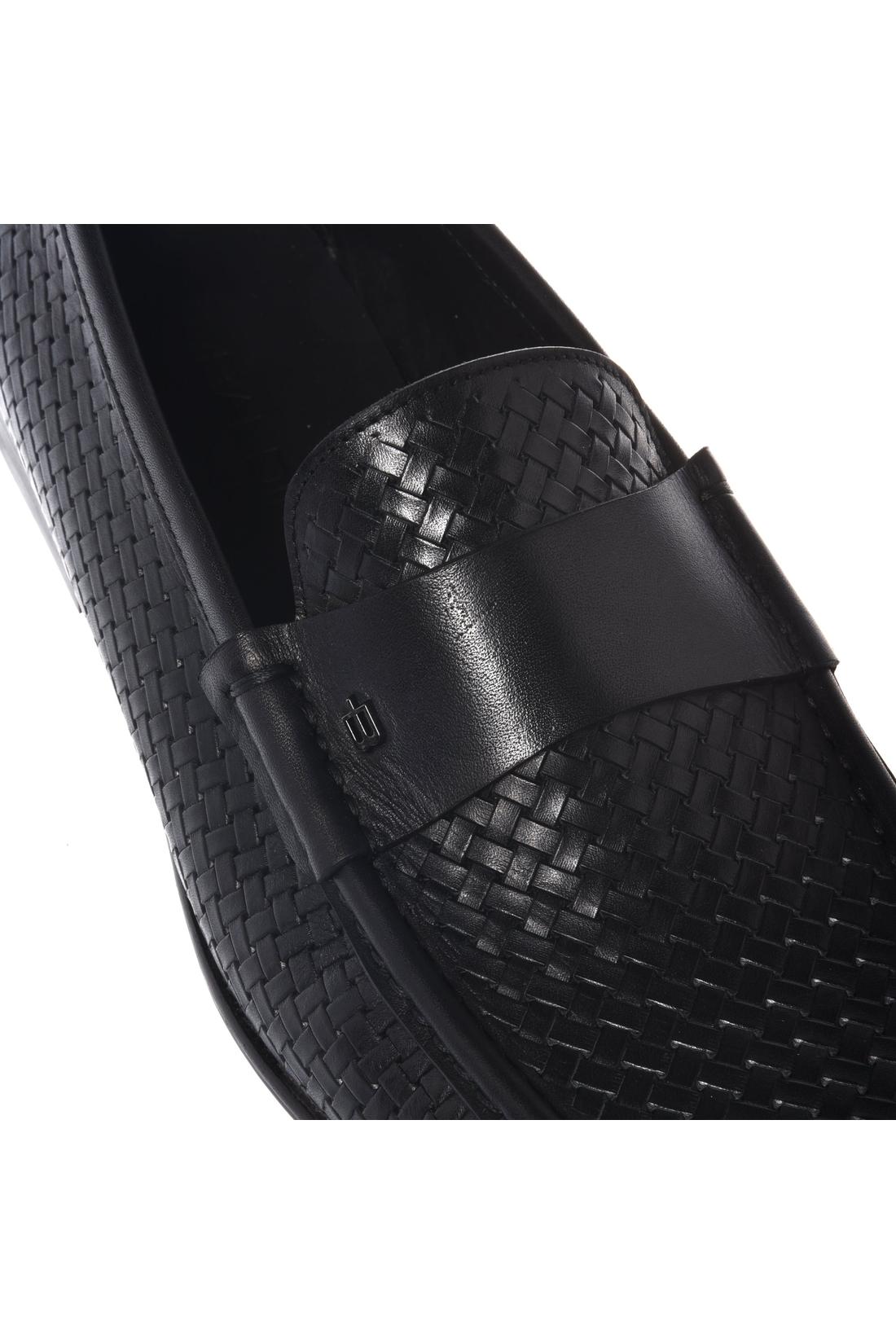 Black leather woven print loafer