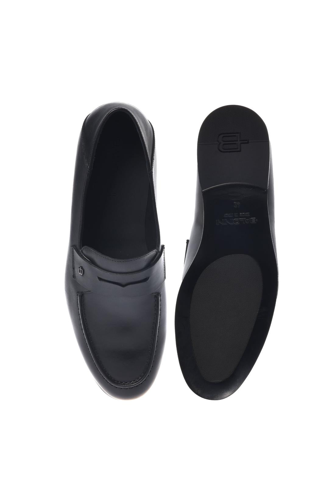 Black leather loafer