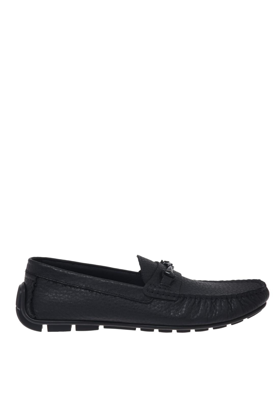 Loafer in dark brown hammered leather