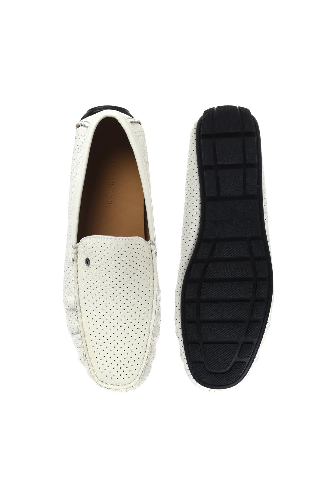 Loafer in perforated tumbled leather white