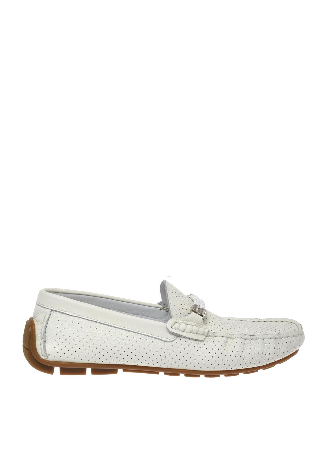 Loafer in perforated tumbled leather white