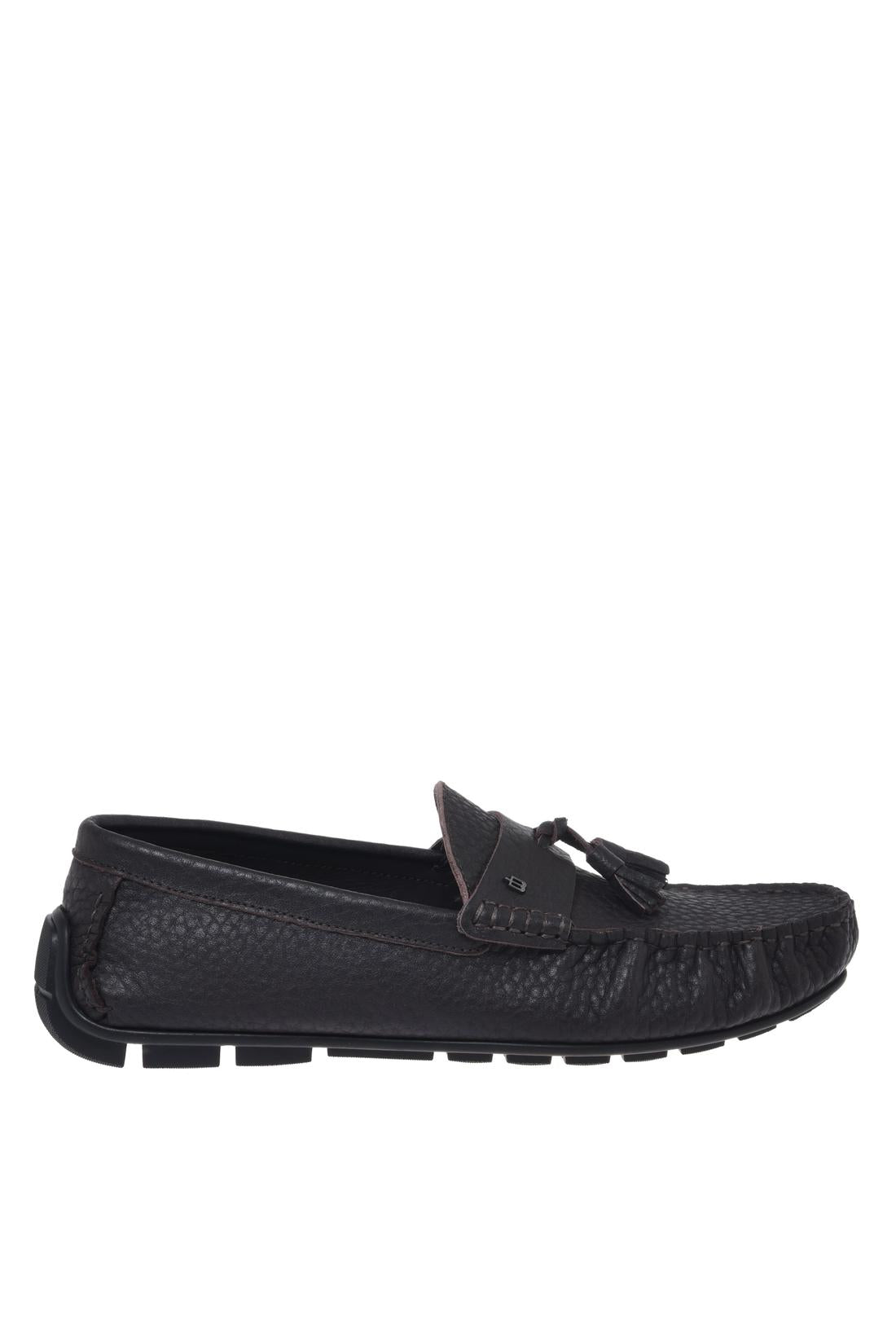 Loafer in dark brown hammered leather