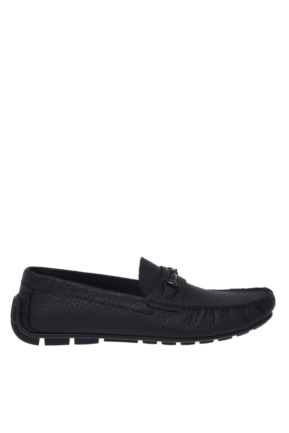 Loafer in black suede leather
