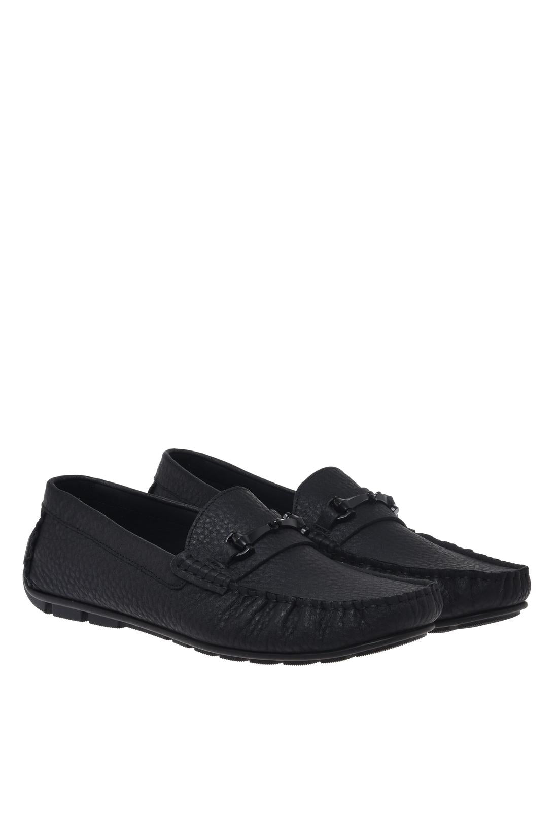Loafer in black suede leather