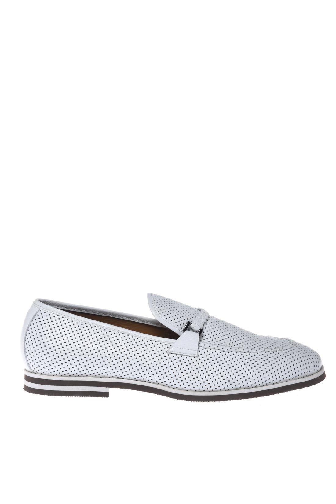 Loafer in perforated tumbled leather white