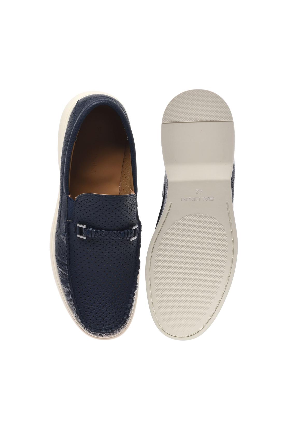 Loafer in perforated blue bottalato leather