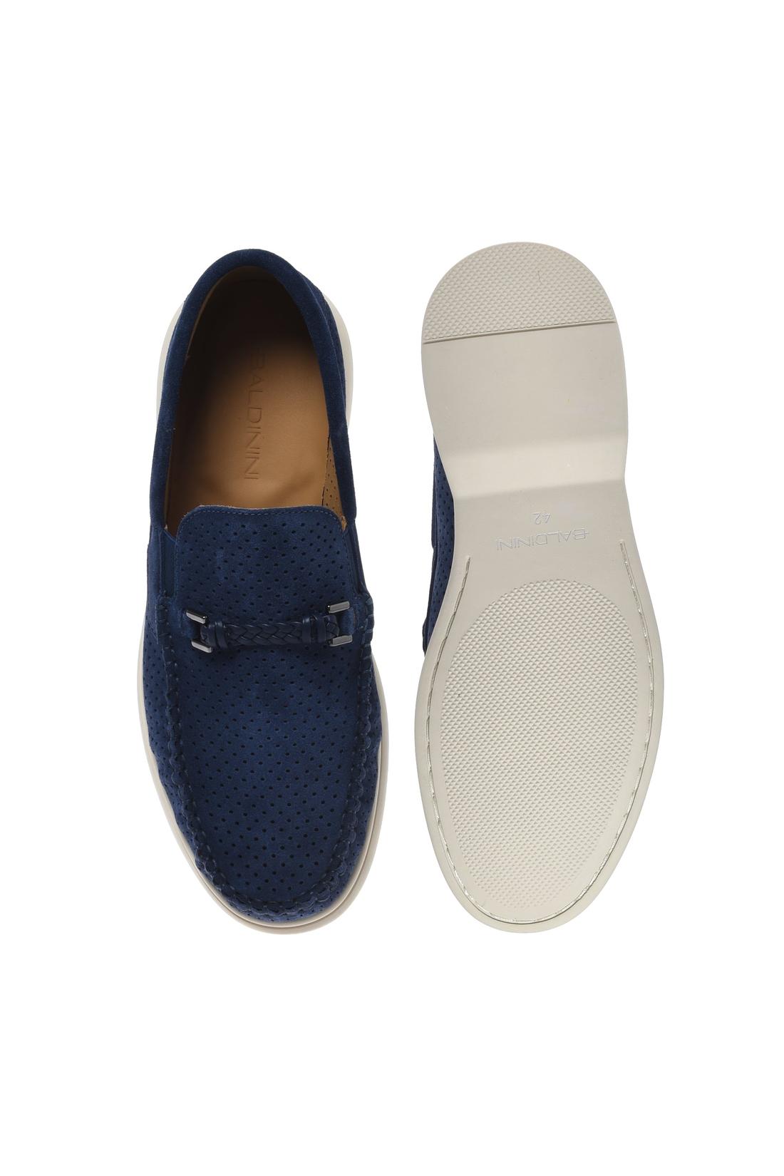 Loafer in perforated suede leather blue