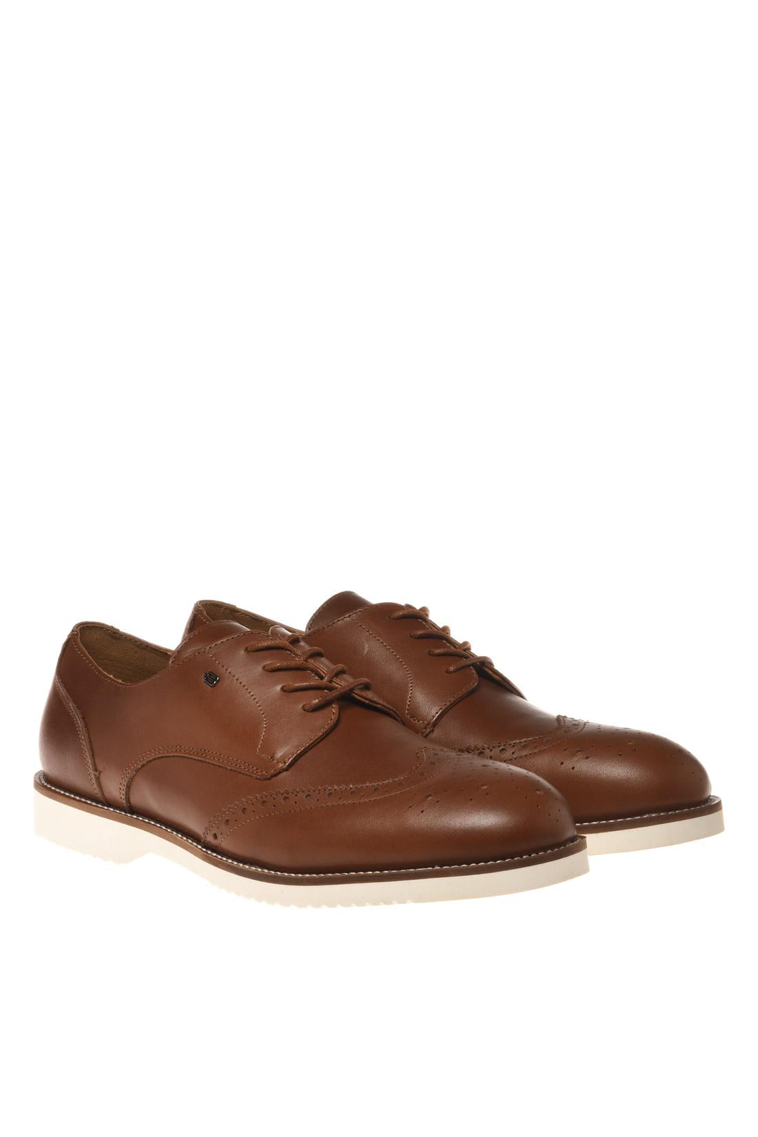 Lace-up in leather brown