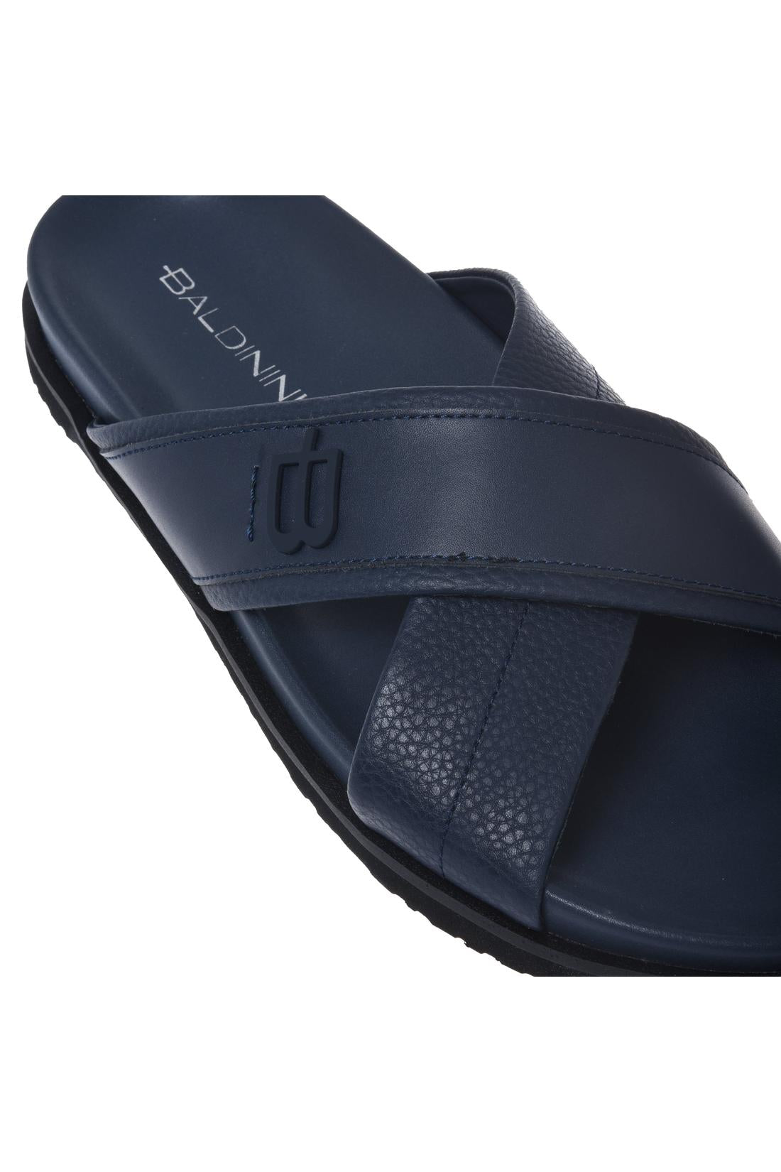 Mule in blue tumbled and smooth leather