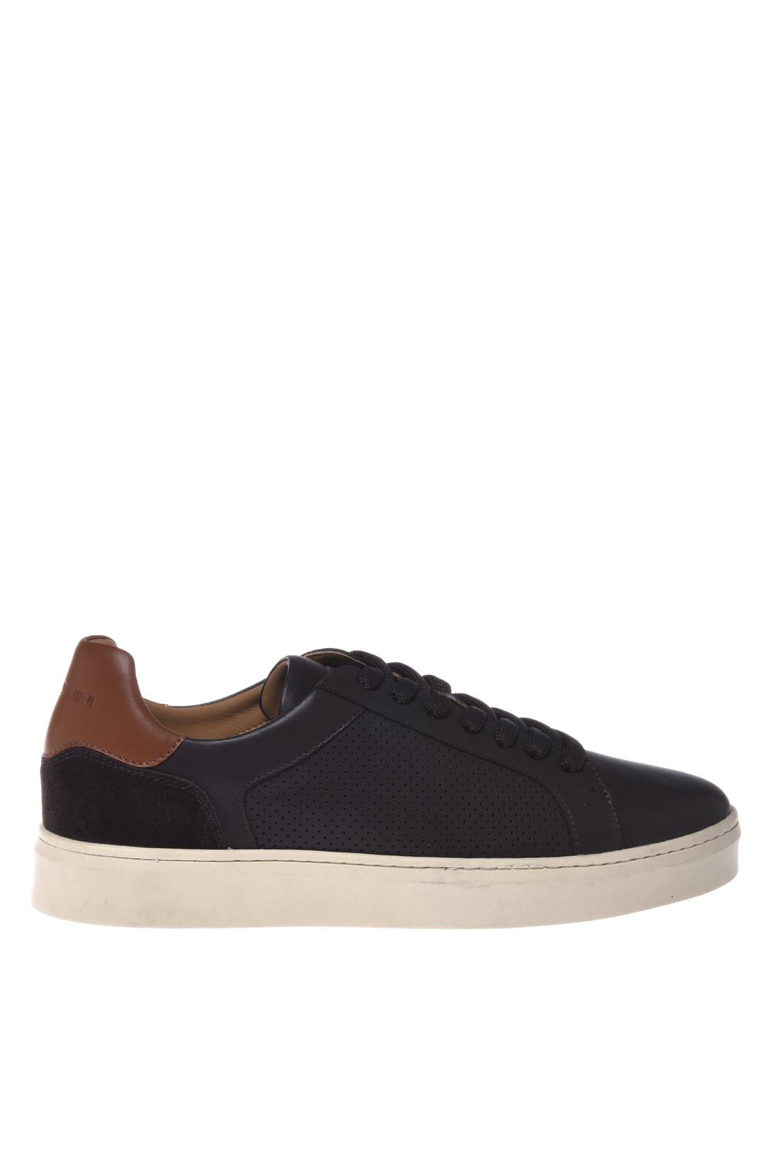Sneaker in perforated leather dark brown